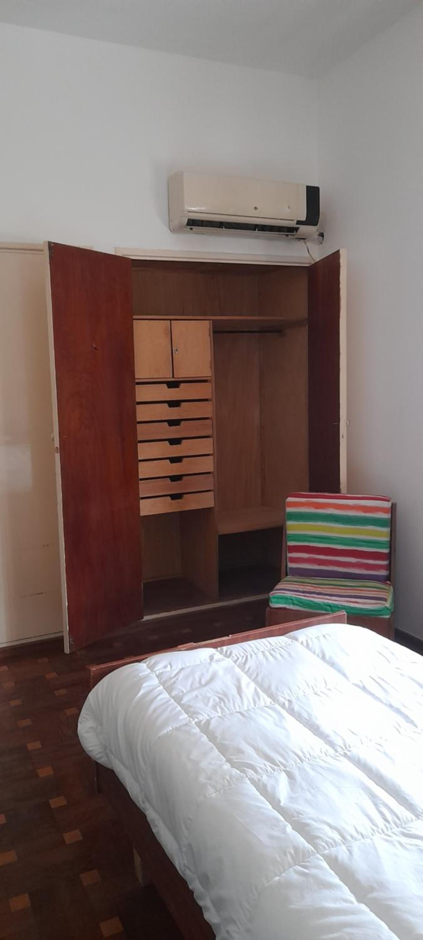 Economy Triple Room with Shared Bathroom photo 1