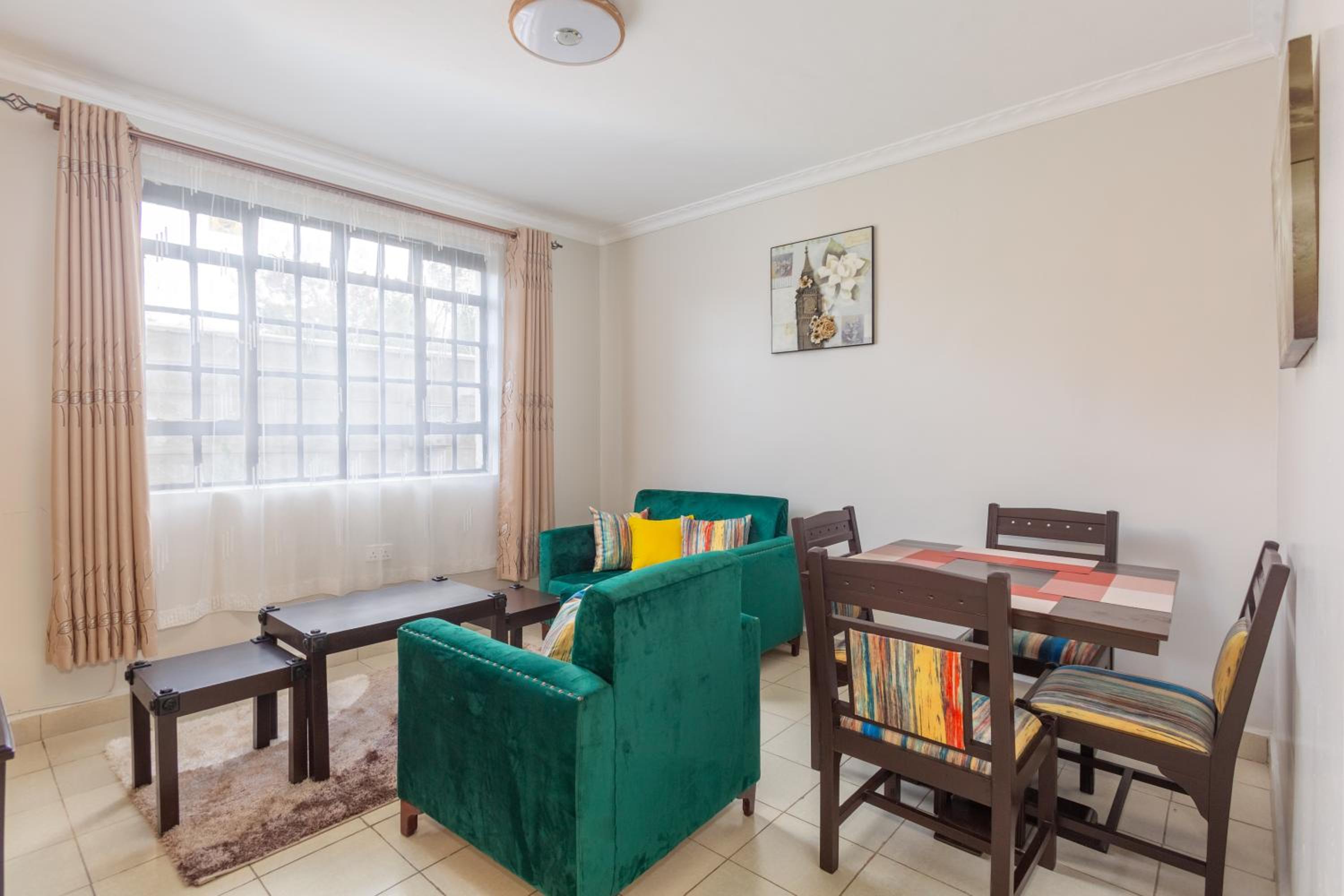 One-Bedroom Apartment photo 2