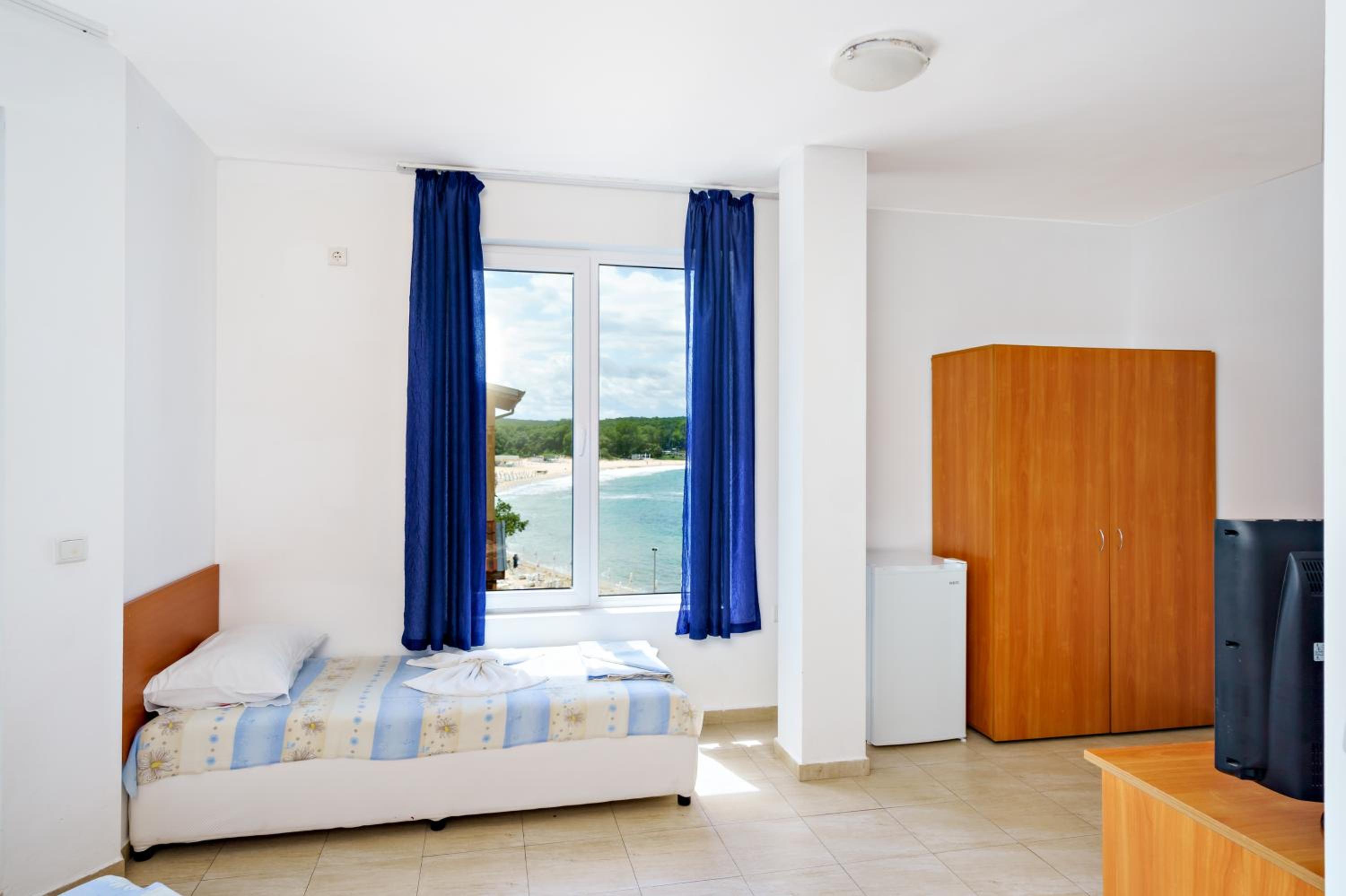 Deluxe Double Room With Balcony And Sea View