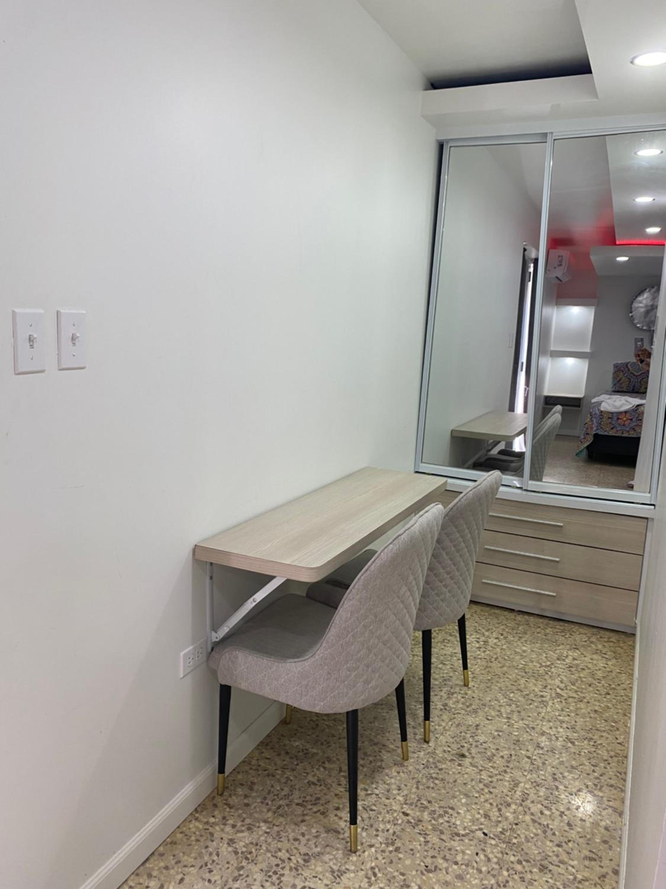 Studio Apartment photo 2