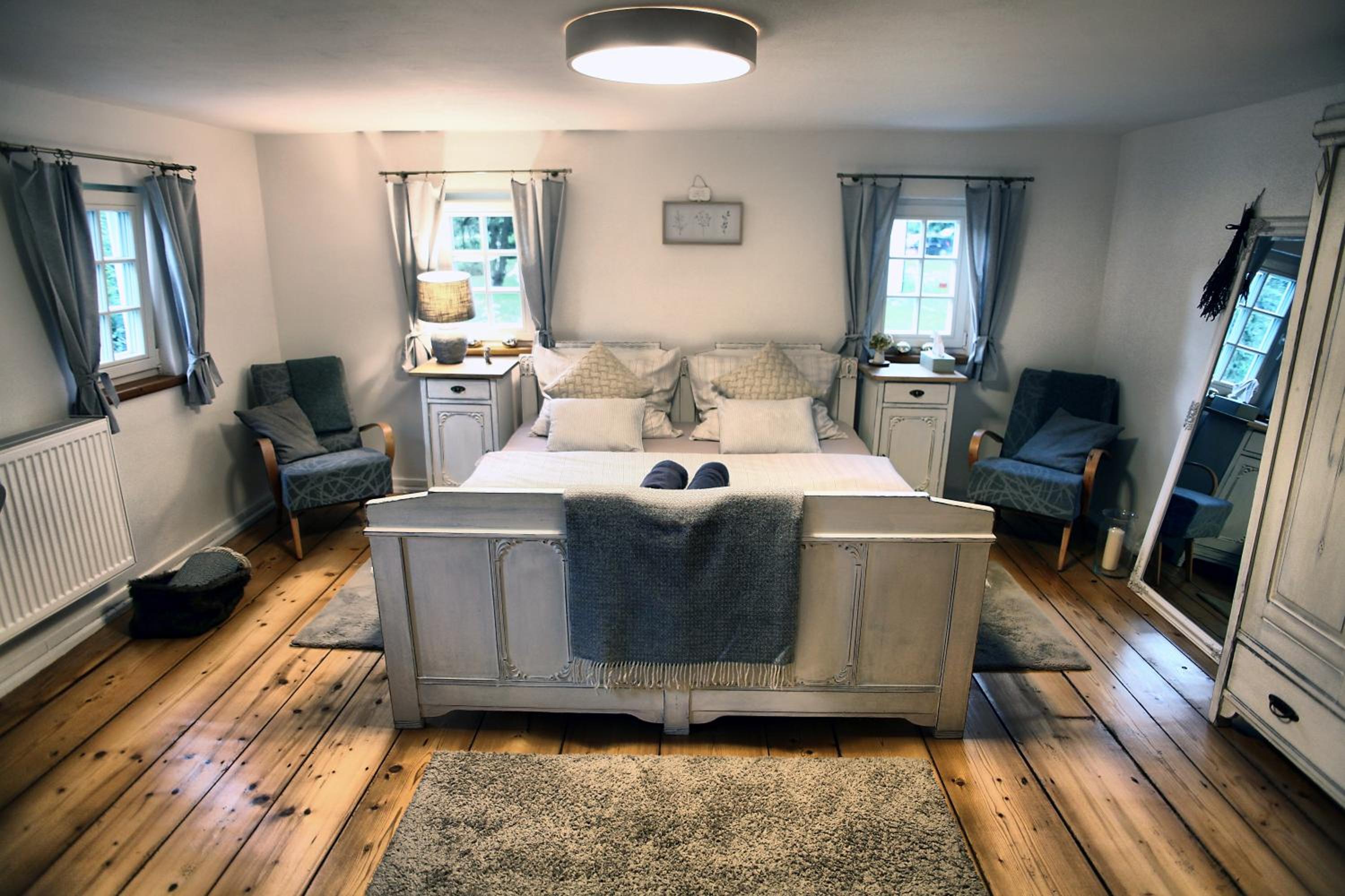Three-Bedroom House photo 1