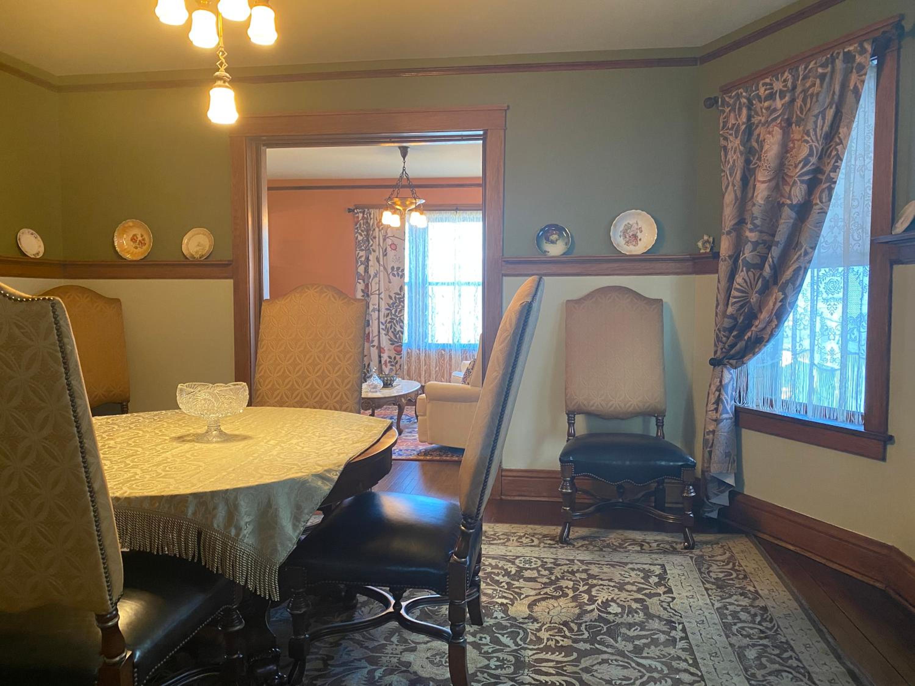 Two-Bedroom Apartment - Photo 6