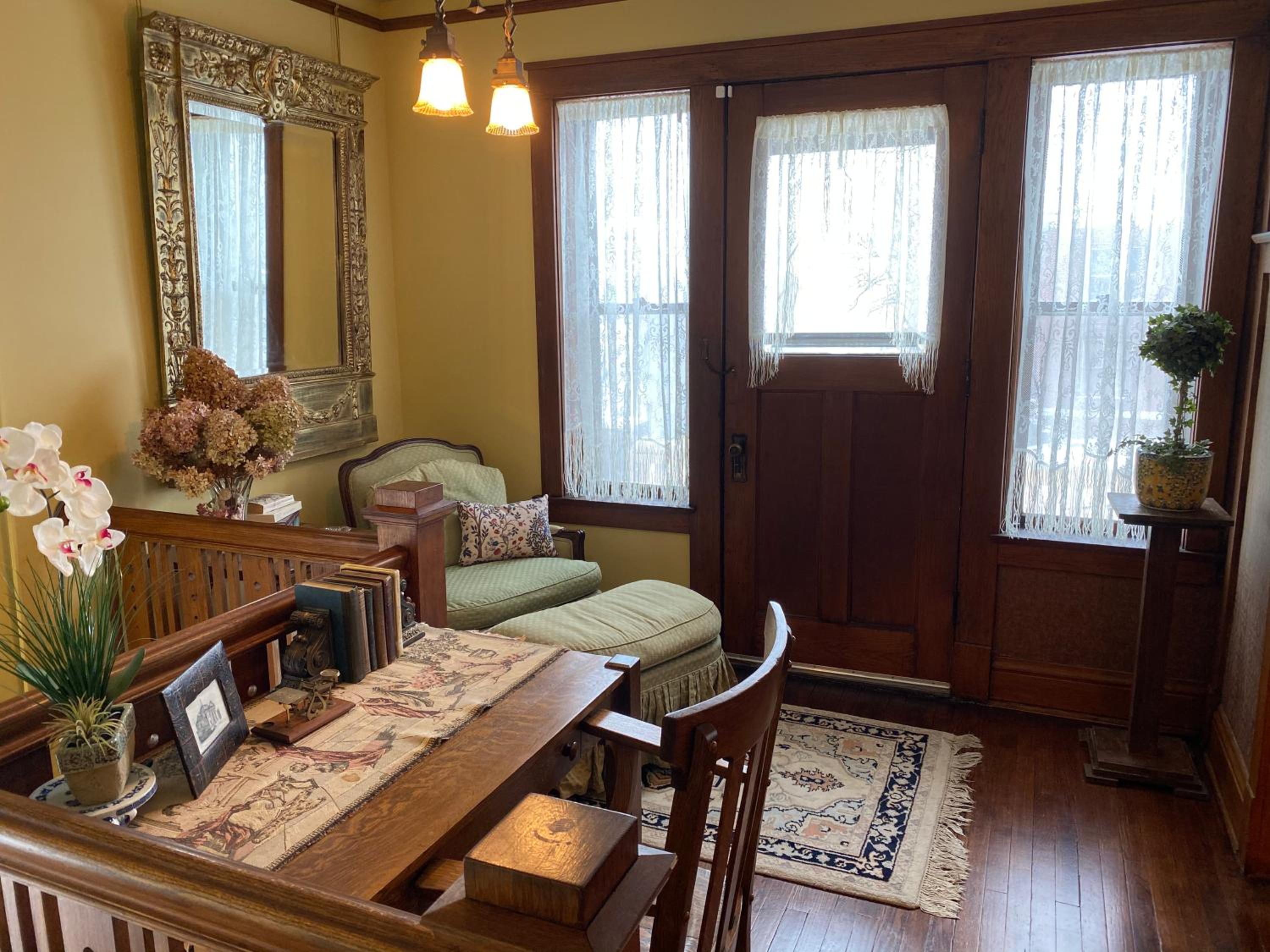 Two-Bedroom Apartment - Photo 12
