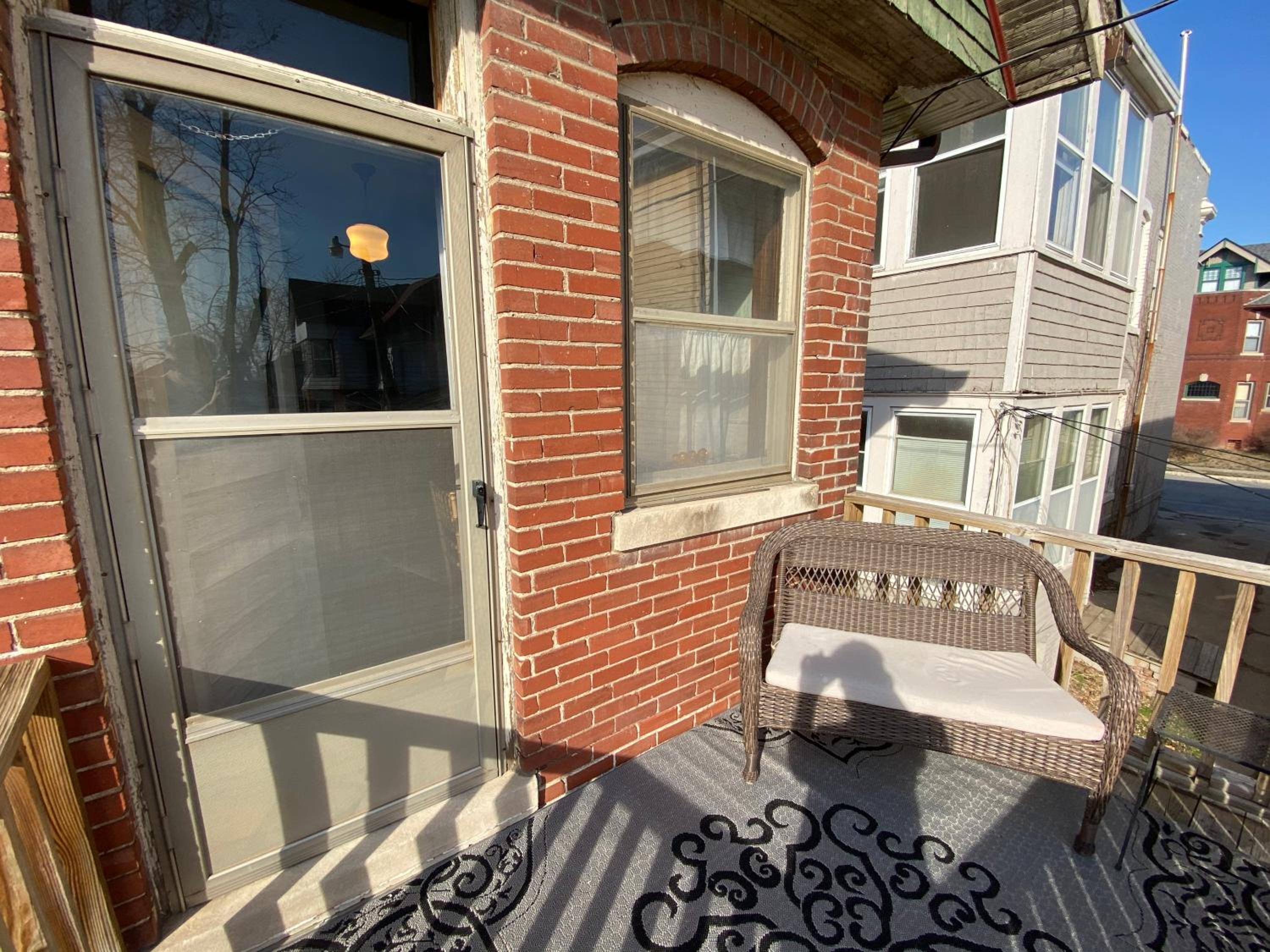 Two-Bedroom Apartment - Photo 11