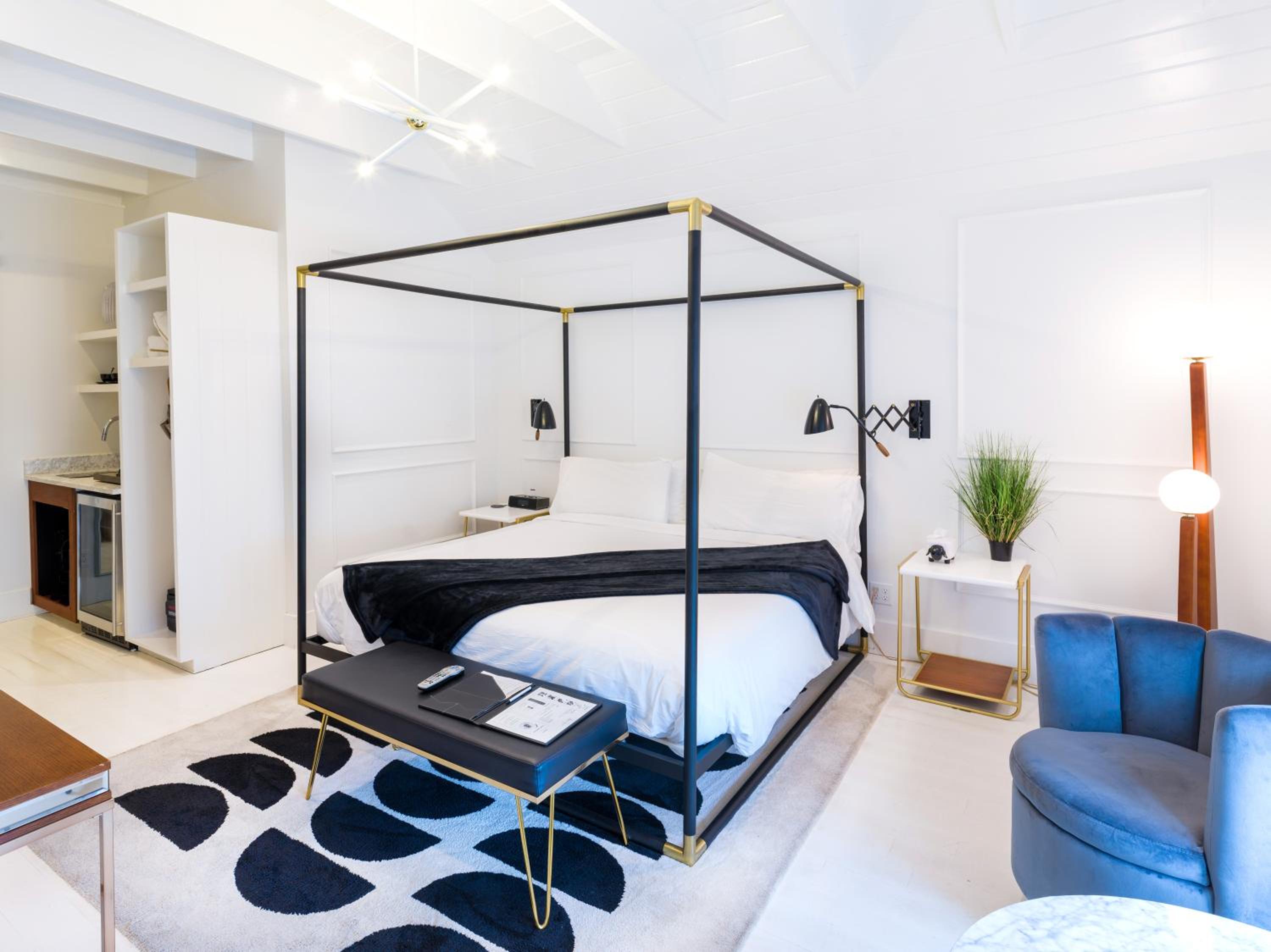 Superior King Suite