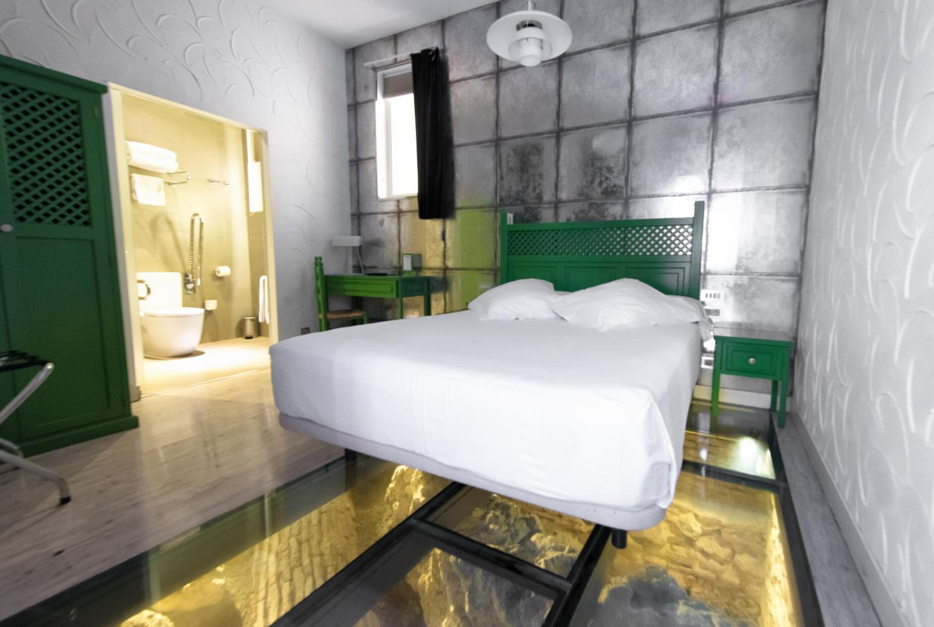 Double Room - Photo 3