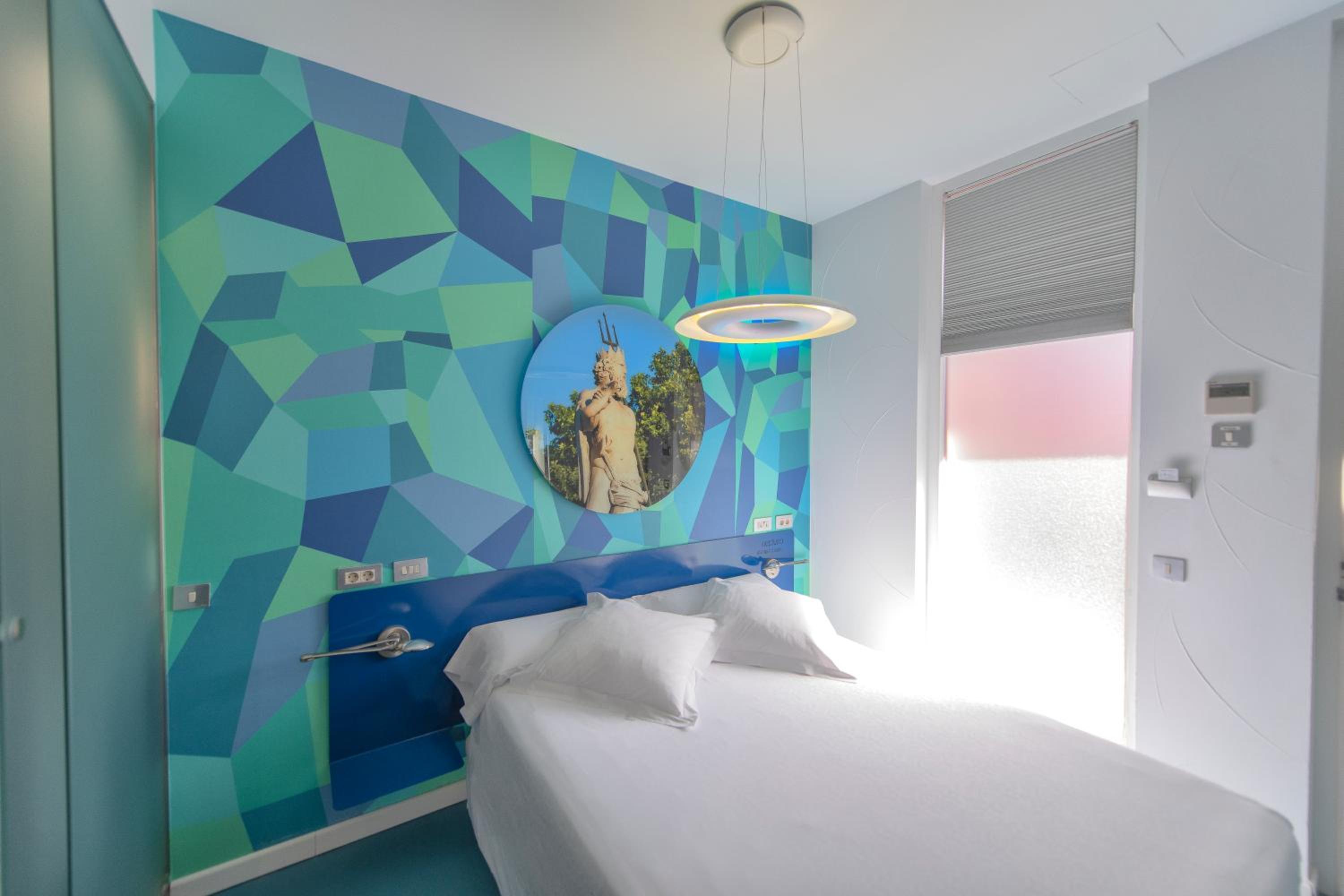 Double Room - Photo 11