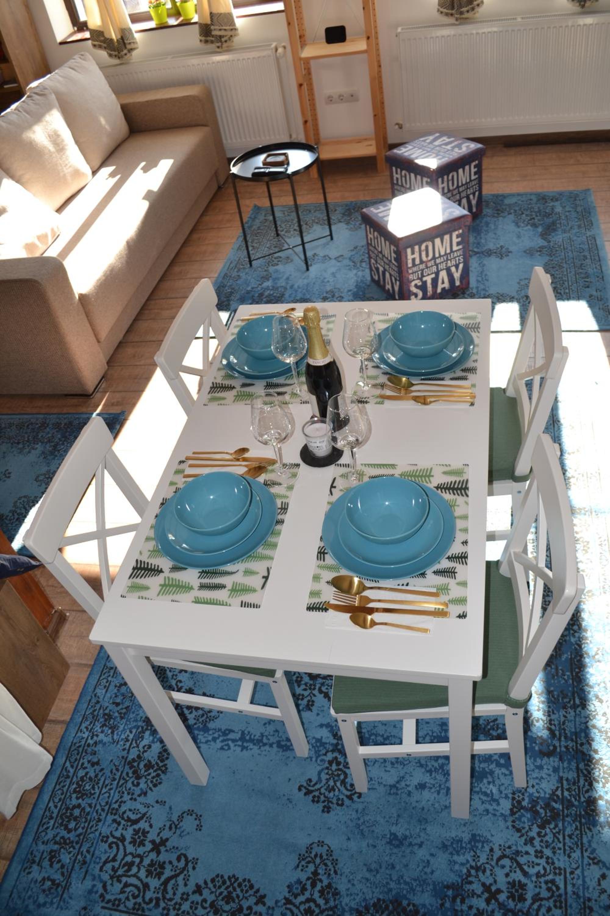Studio Apartment - Photo 34