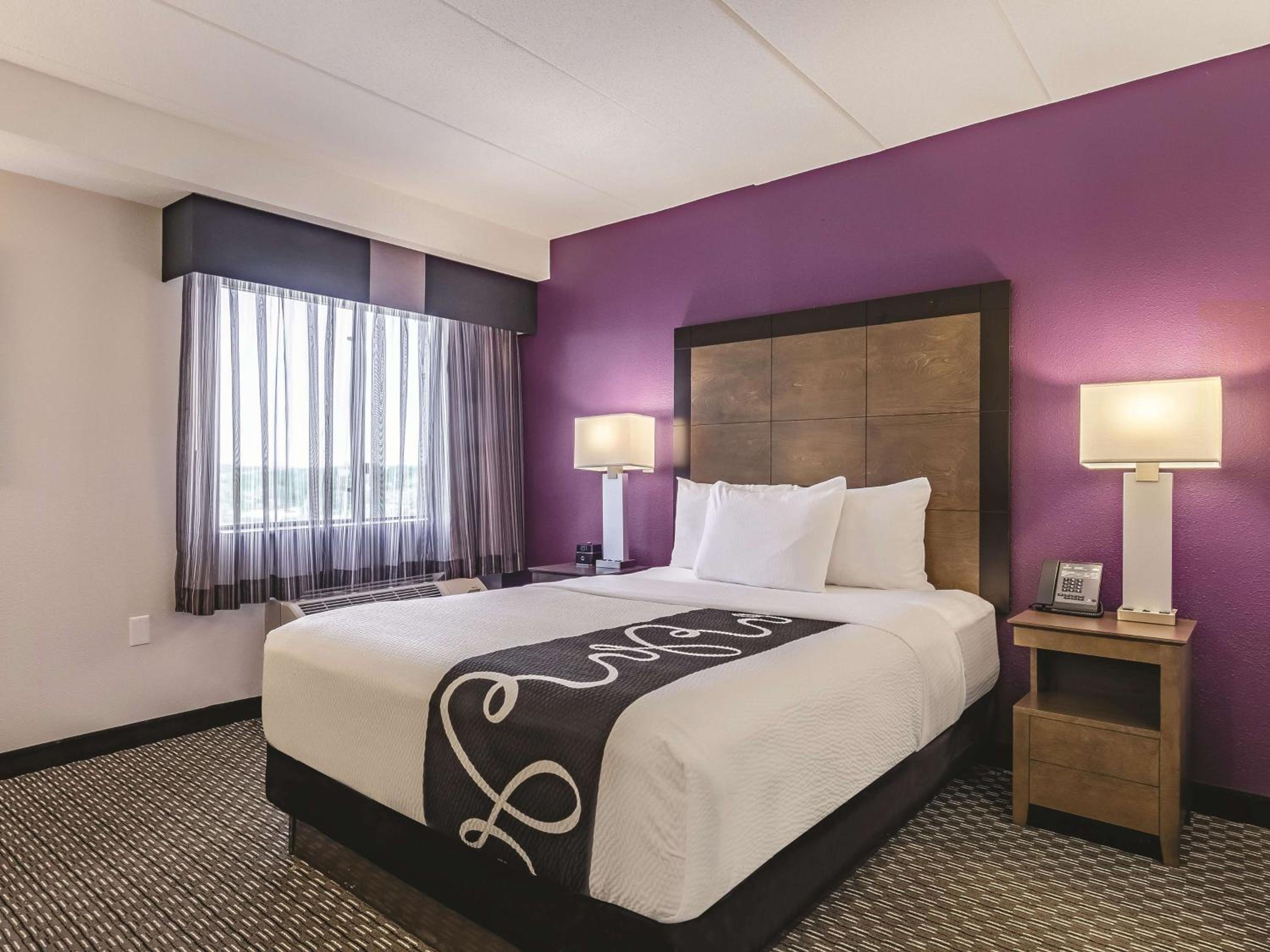 Queen Room - Photo 2