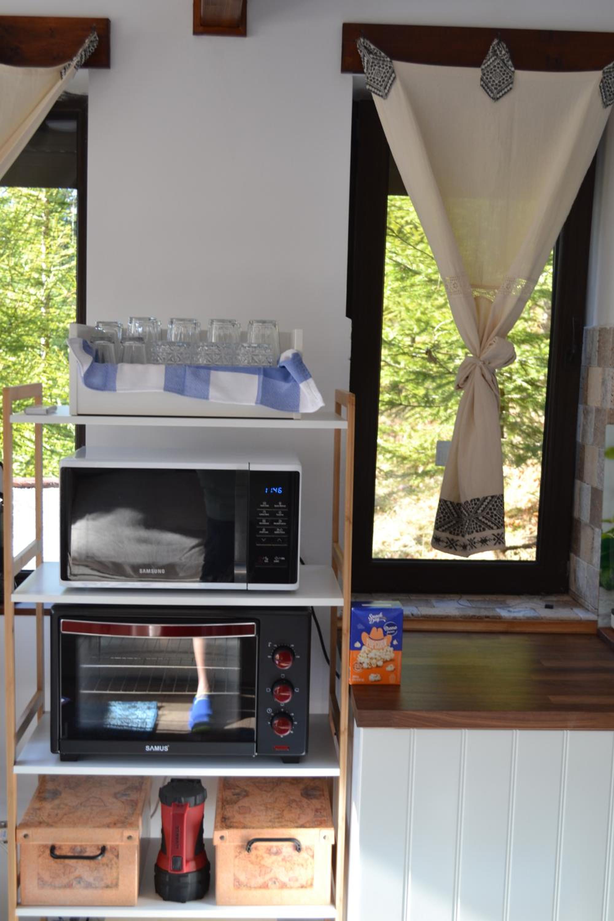 Studio Apartment - Photo 36