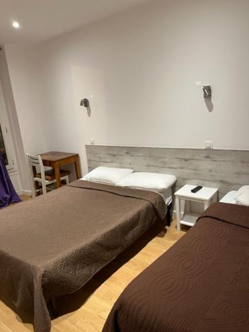 Triple Room with Private Bathroom photo 1