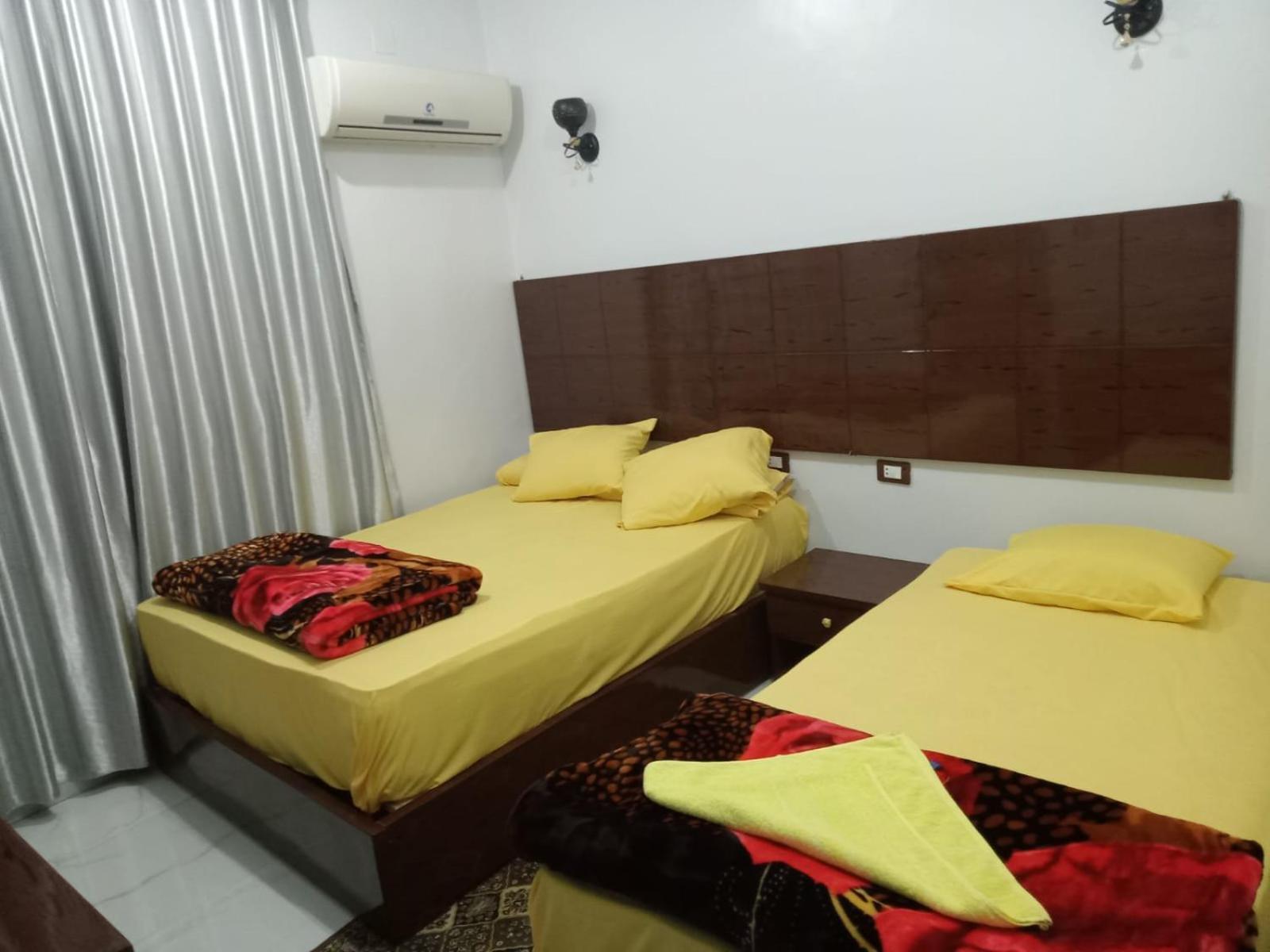 Economy Double Room - Photo 7