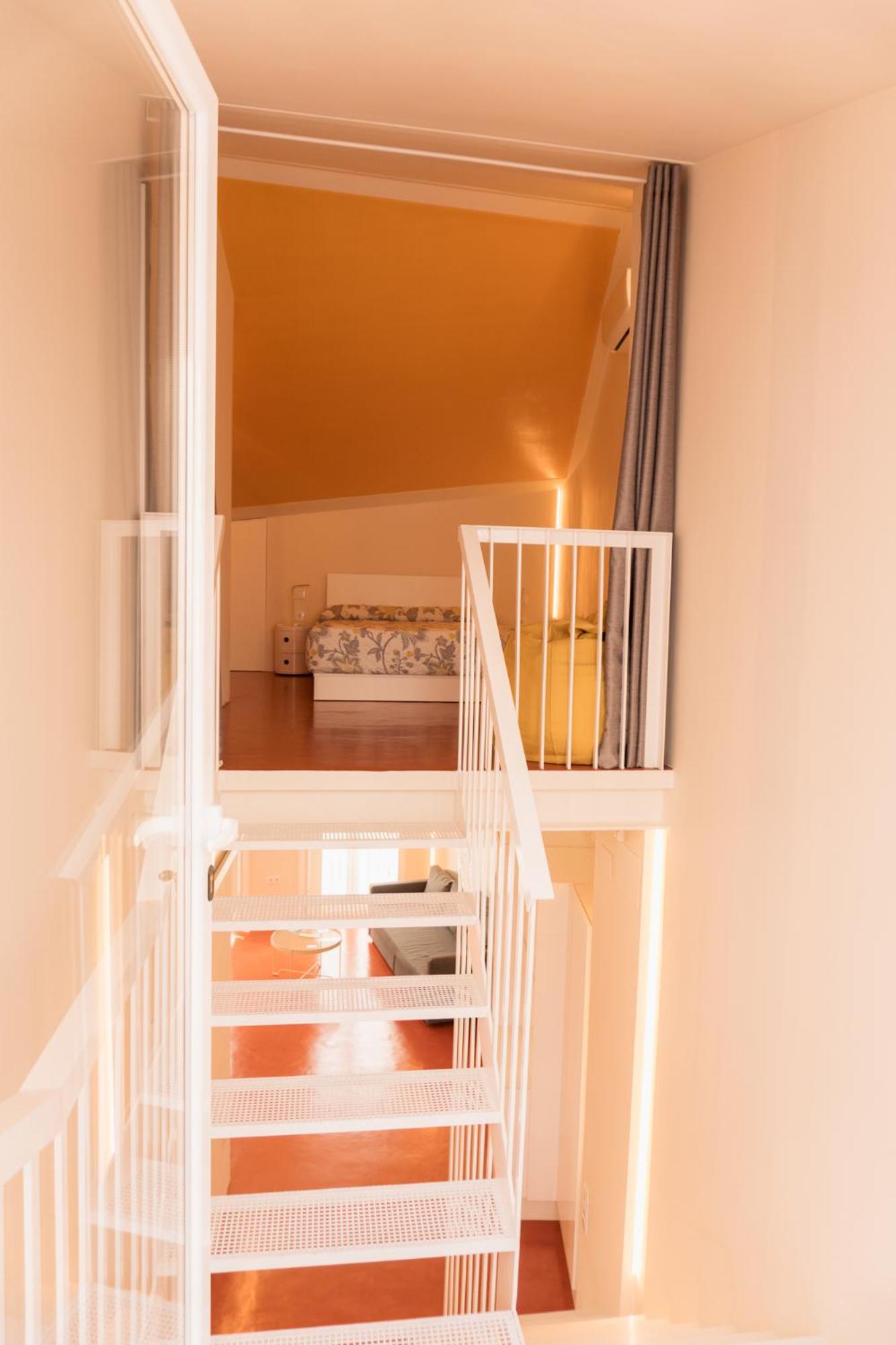 Duplex Apartment - Photo 3