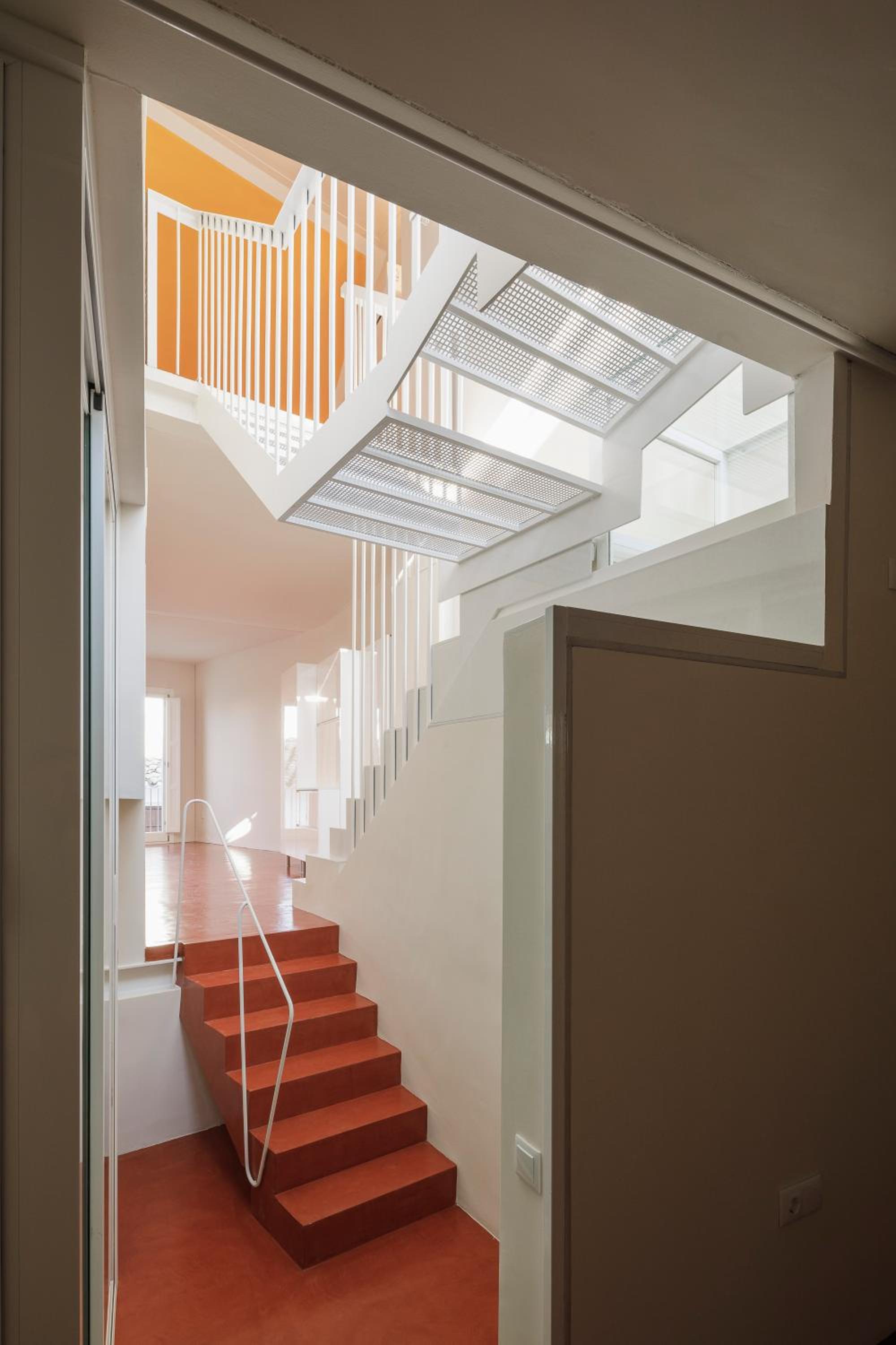 Duplex Apartment - Photo 8