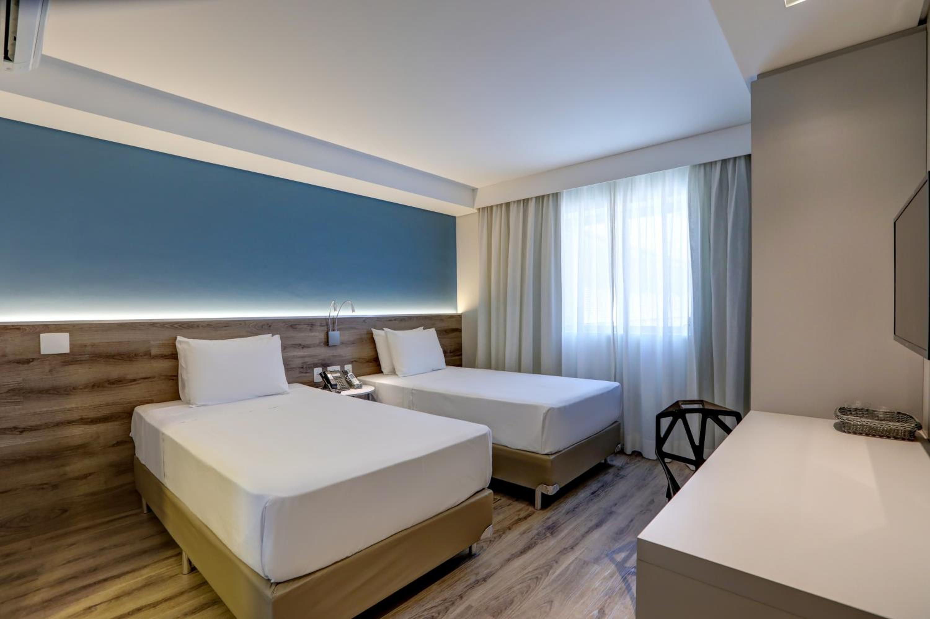 Superior Twin Room - Photo 3