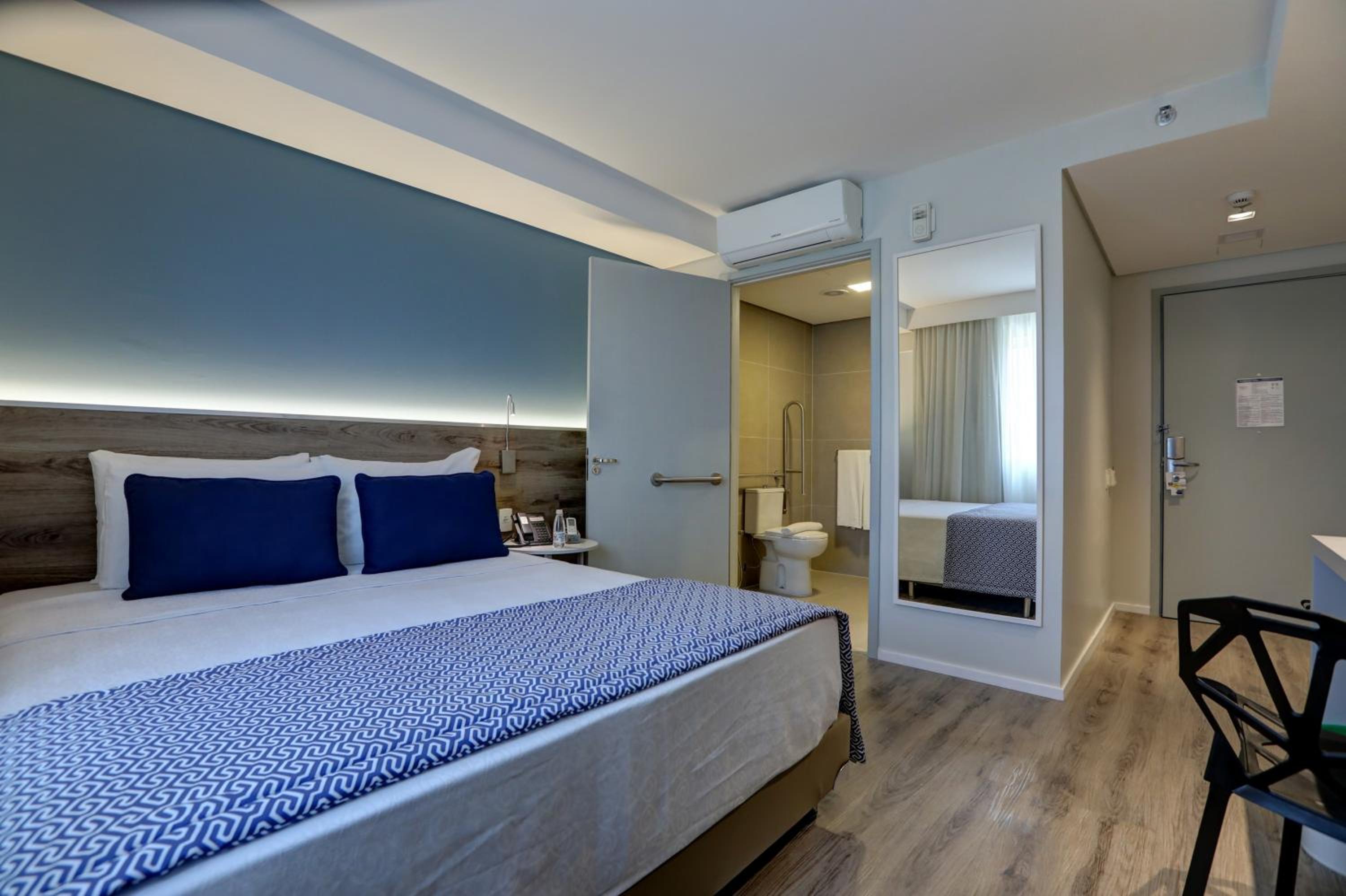 Double Room - Disability Access - Photo 1