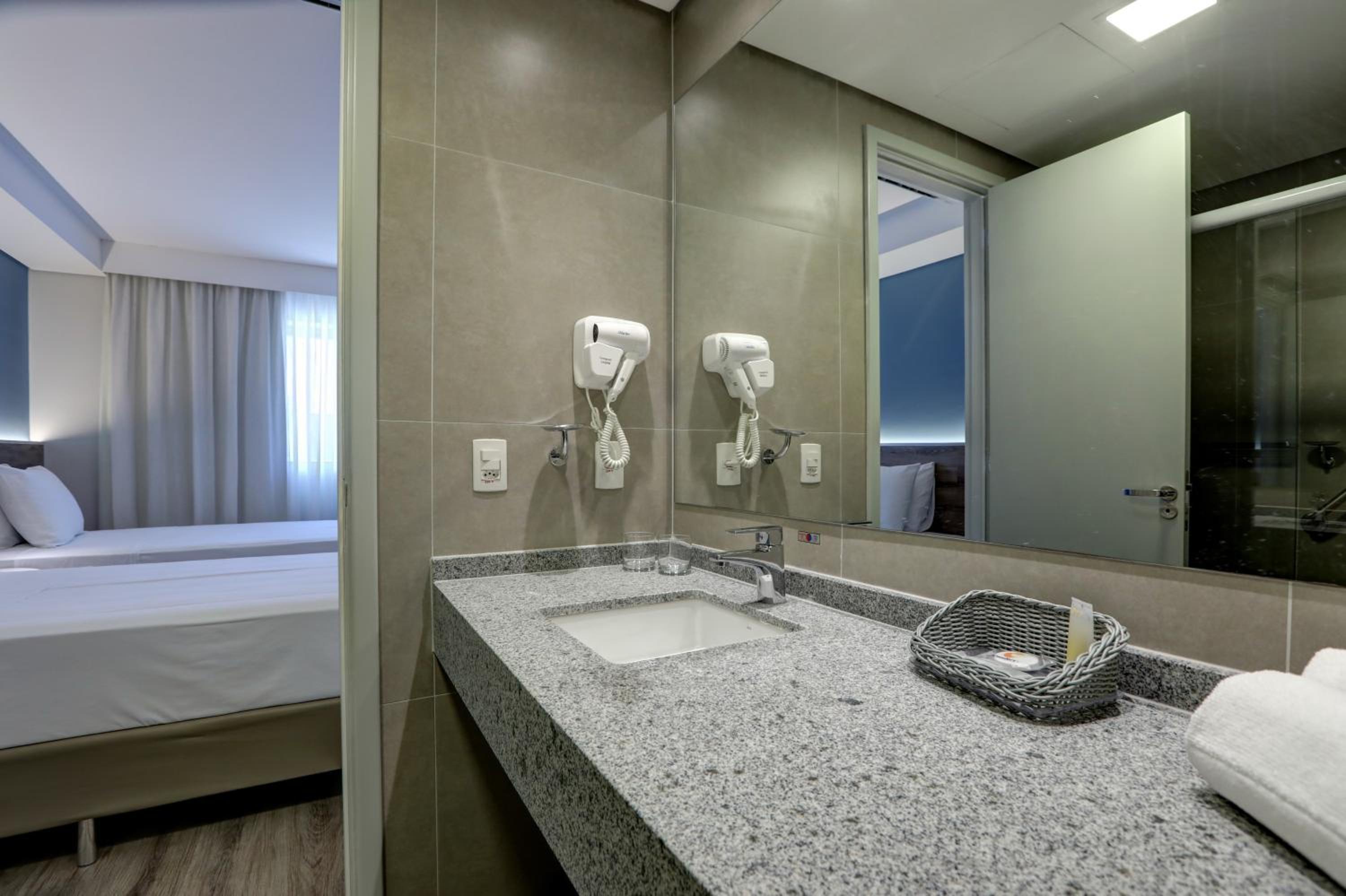 Superior Twin Room - Photo 6
