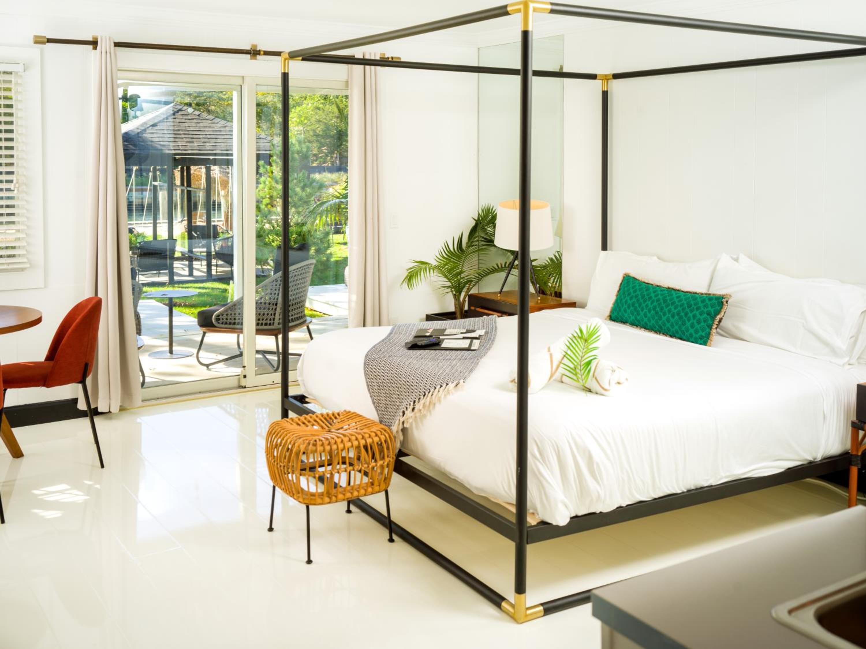 Superior King Suite photo 1