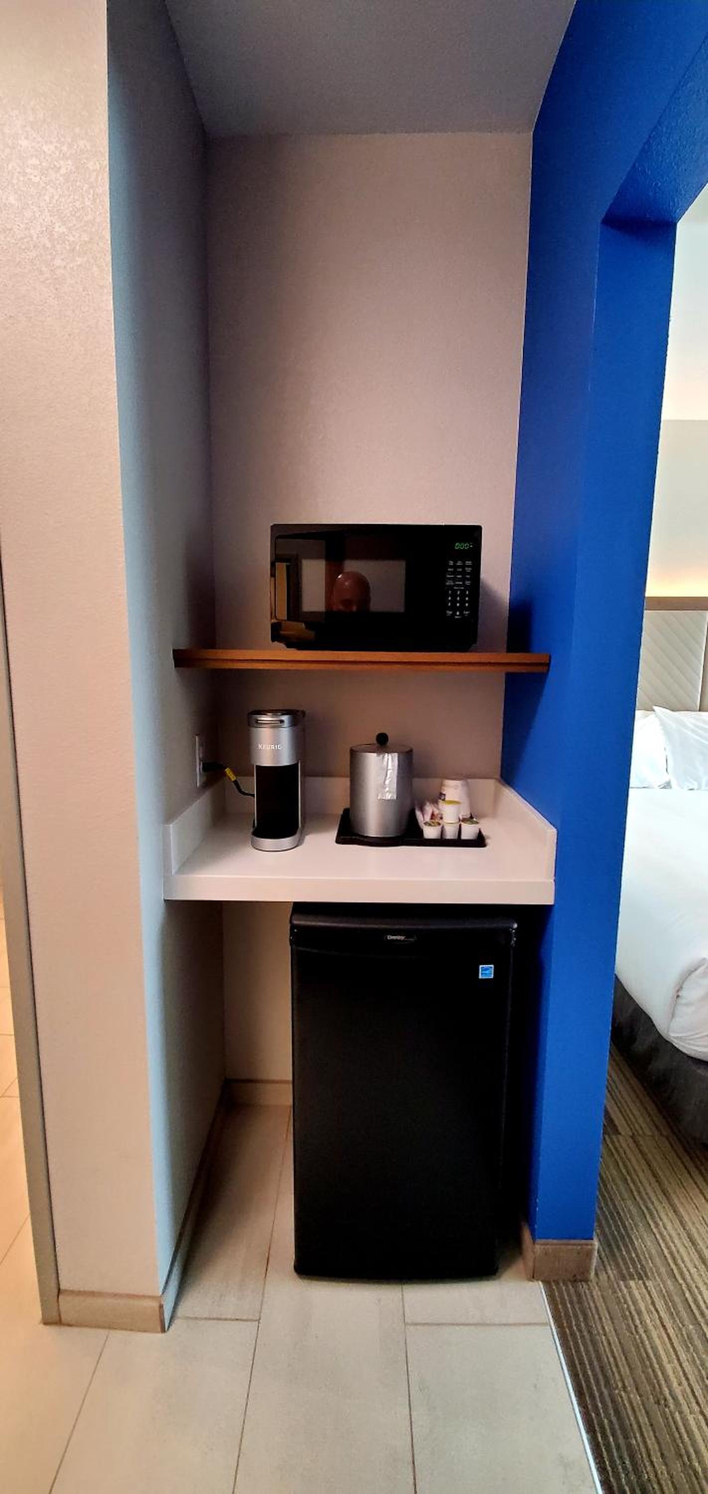 Standard King Room - Photo 3