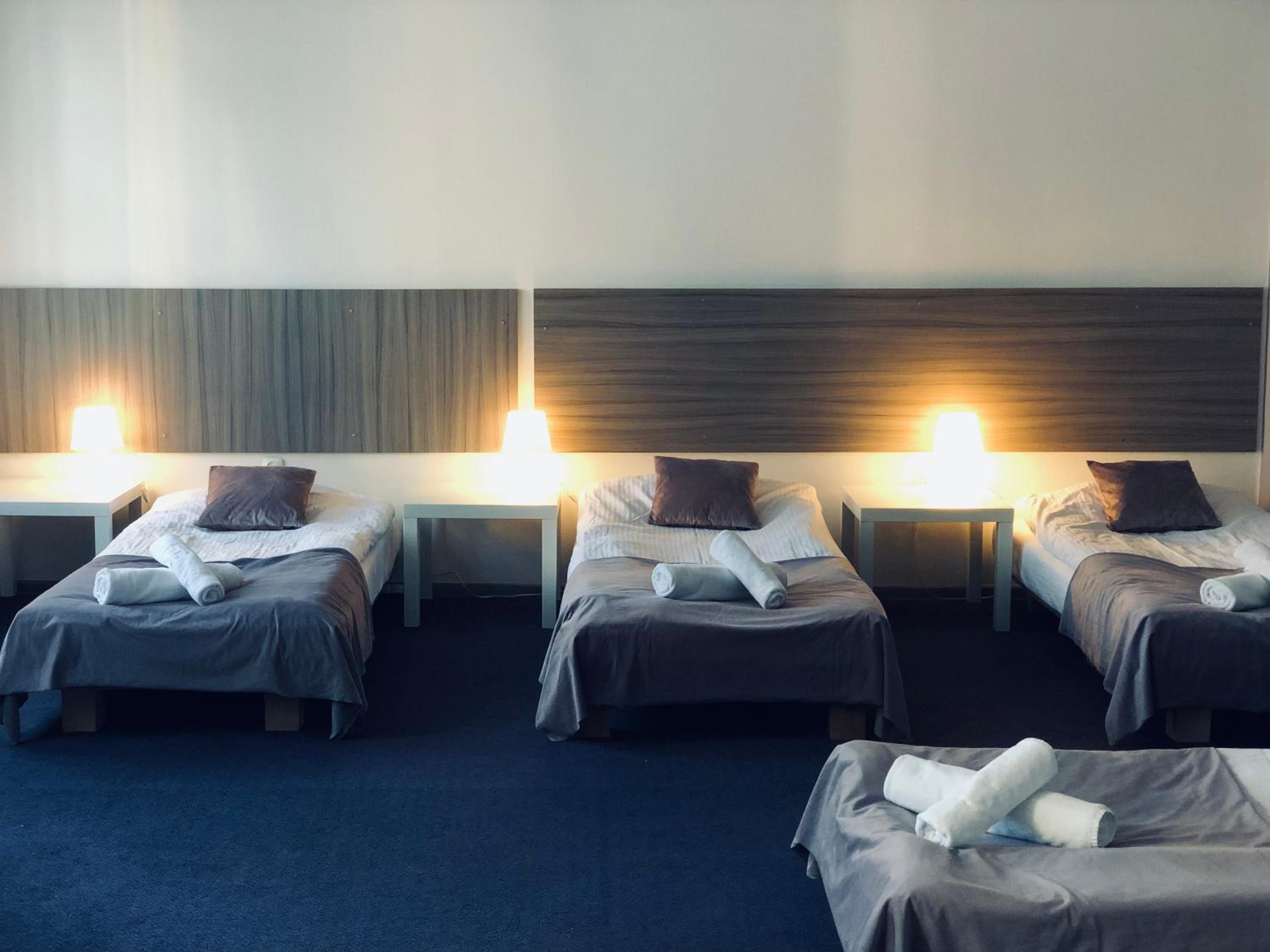 Basic Quadruple Room - Photo 10
