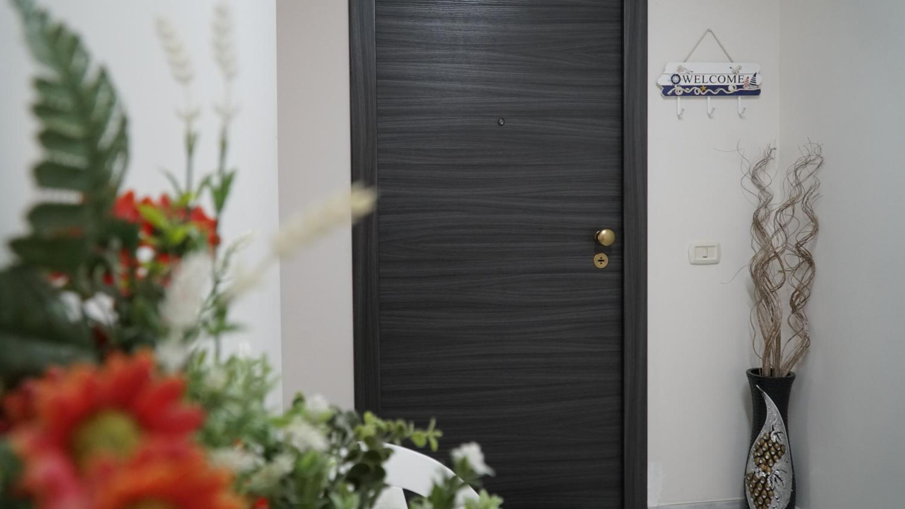 Apartment with Sea View - Photo 13