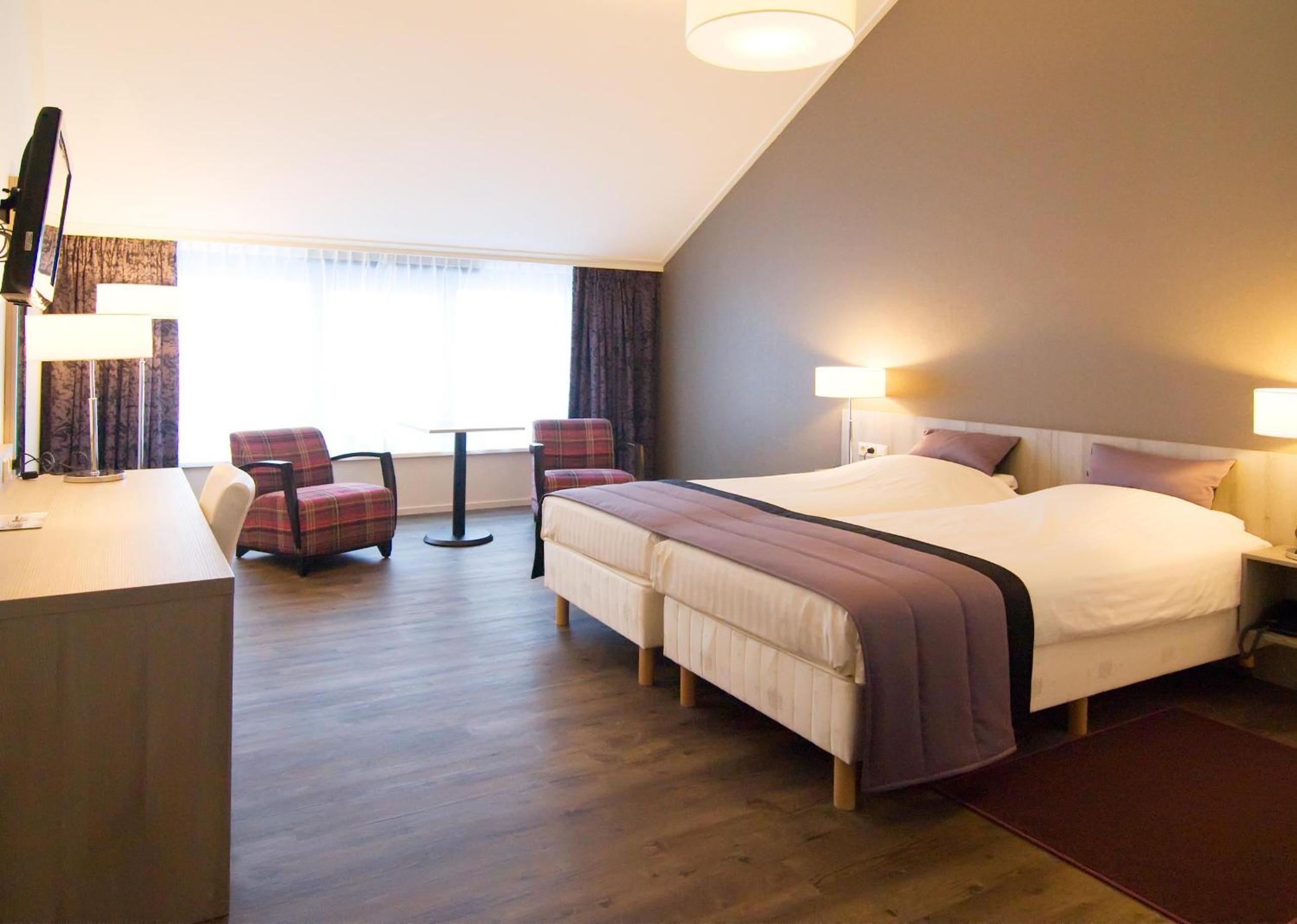 Deluxe Twin Room - Photo 10