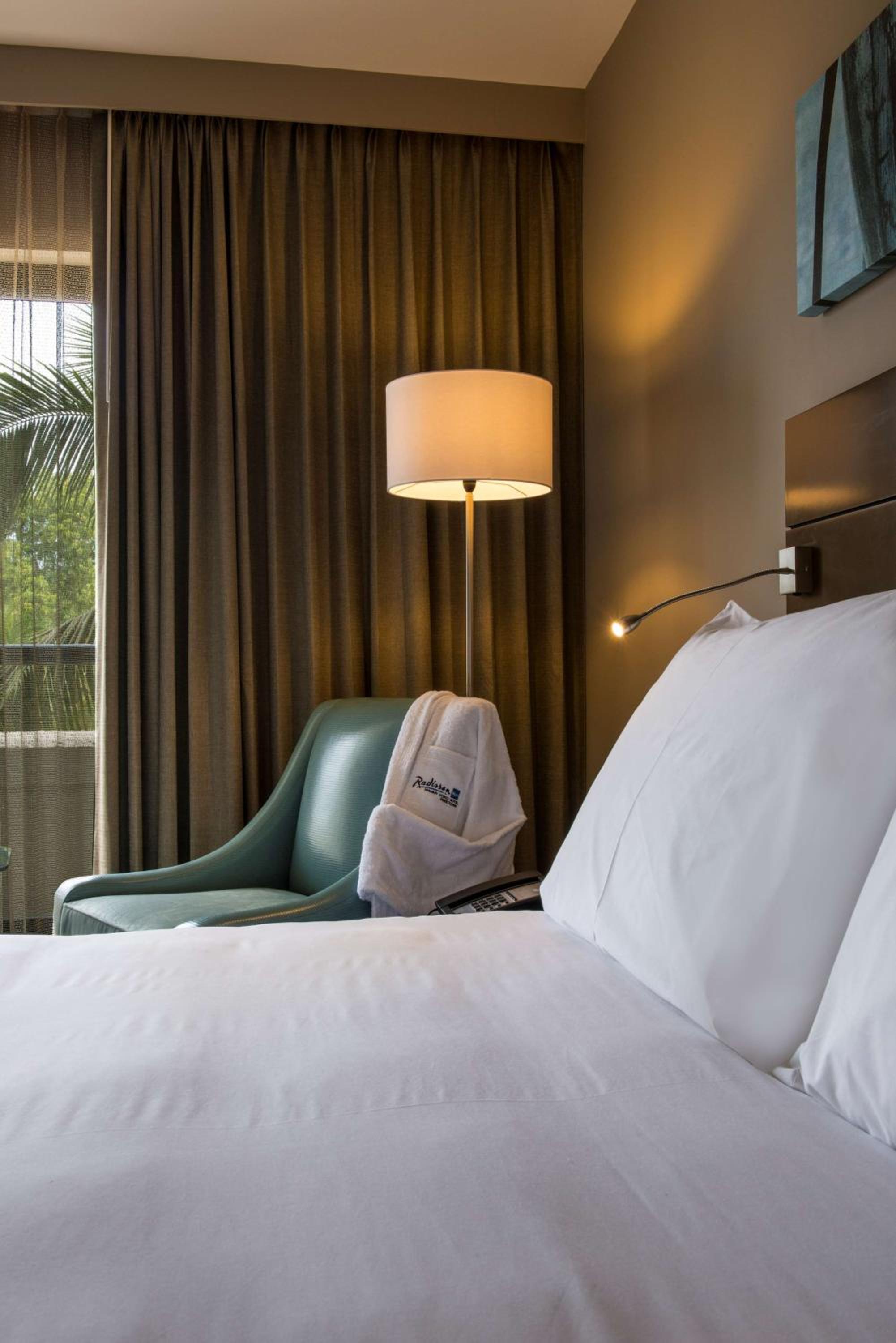 Superior Room with Balcony and Garden View