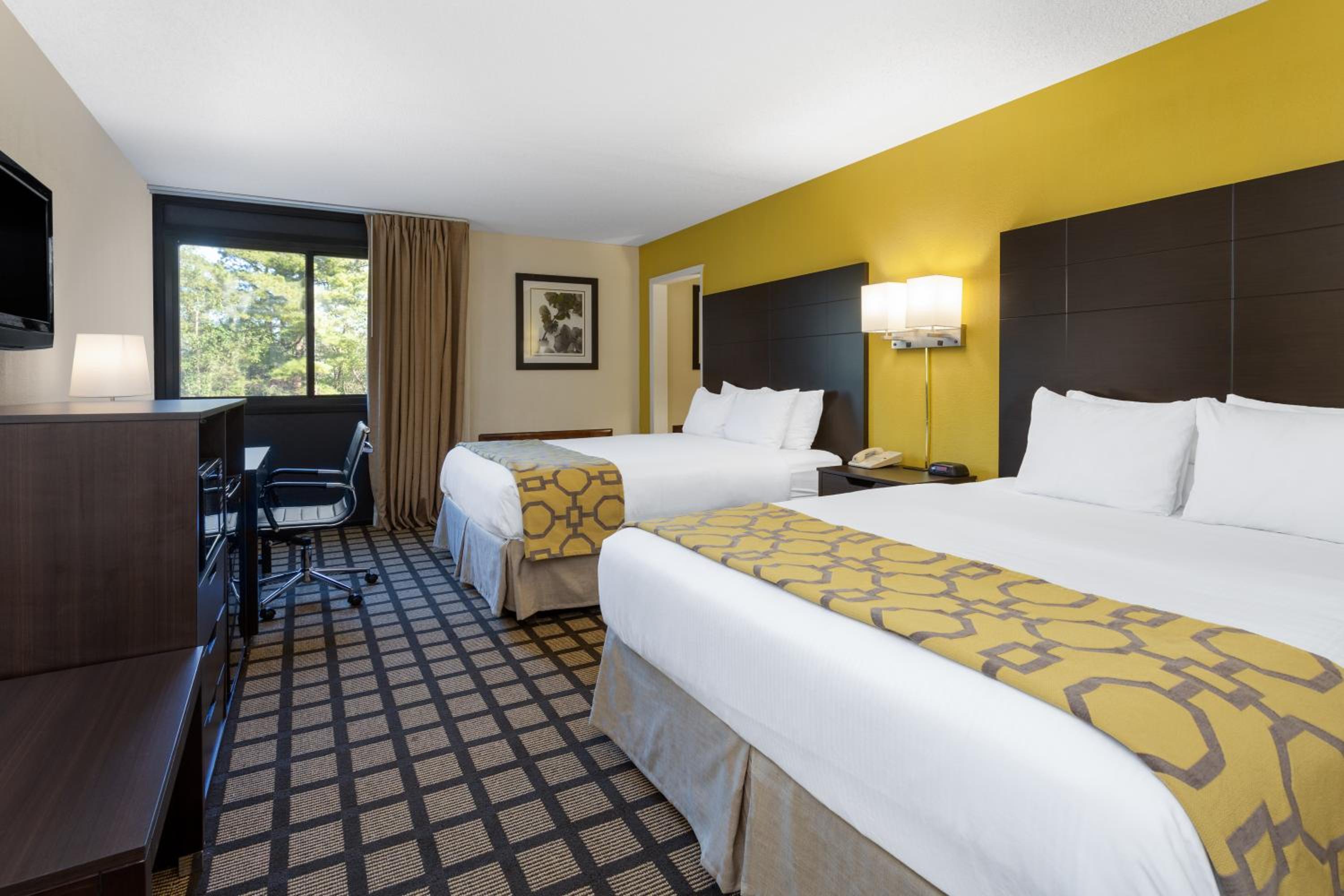 Studio Suite with Two Queen Beds - Non-Smoking - Photo 1