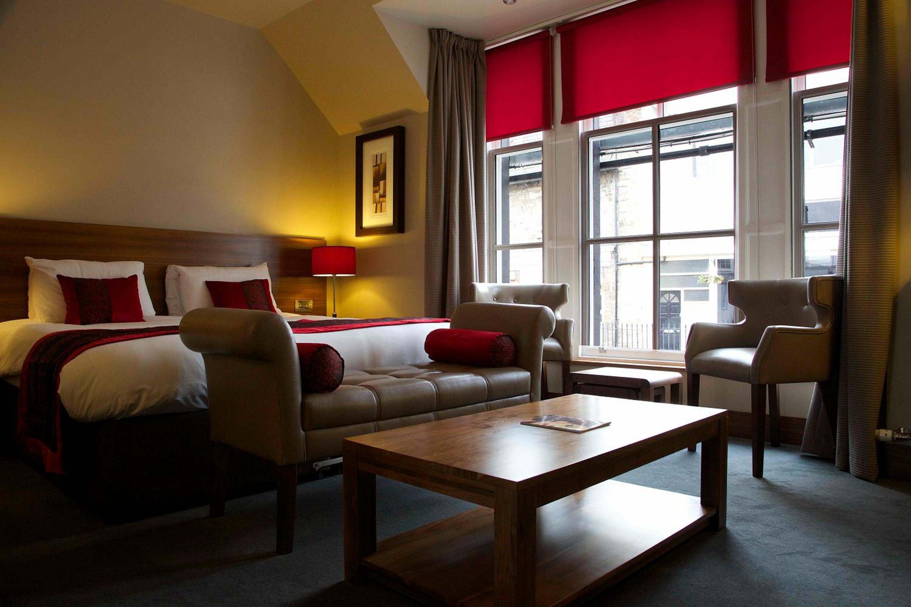 Executive Double Room with Street View photo 3