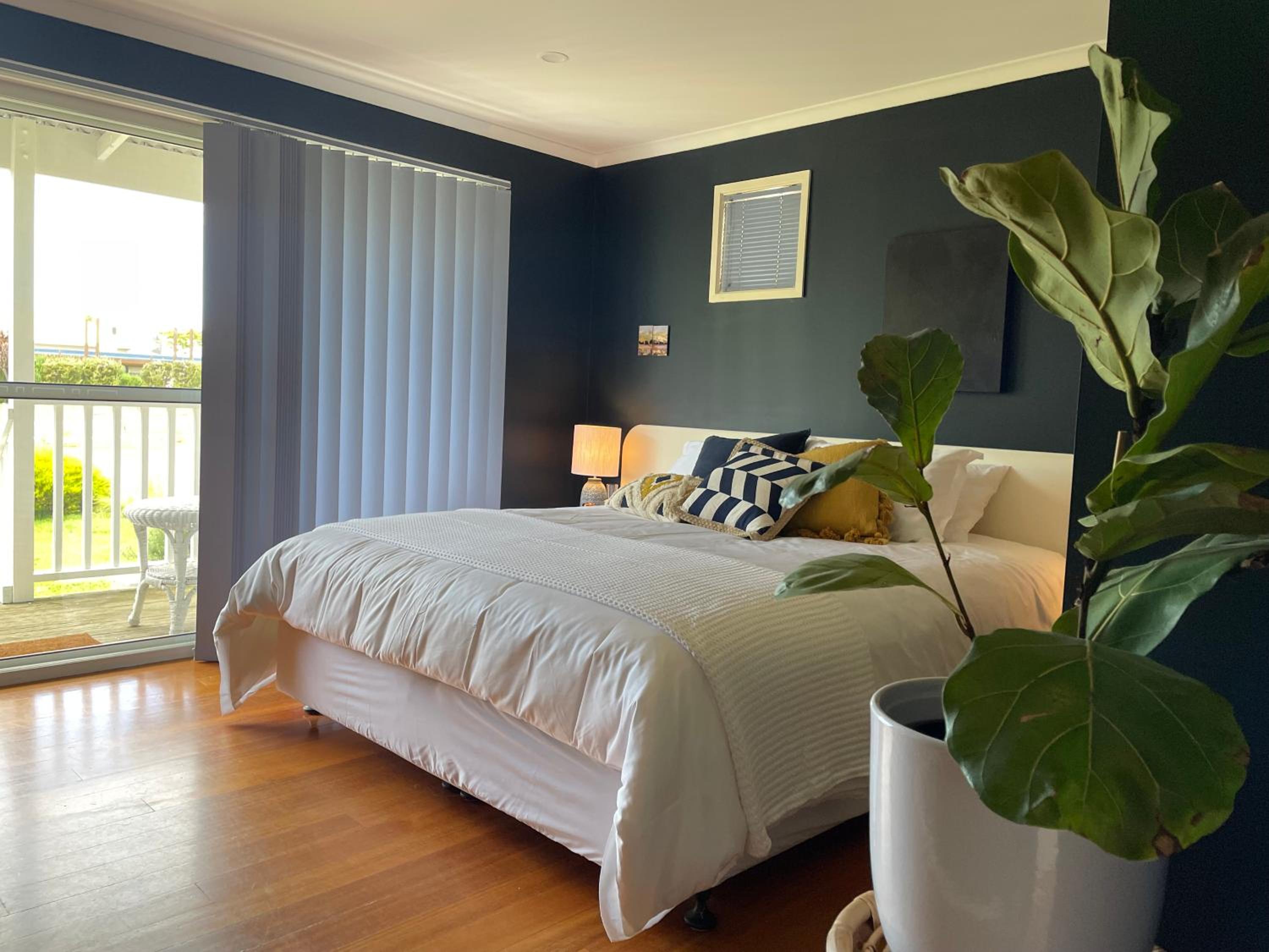 King Room with Garden View