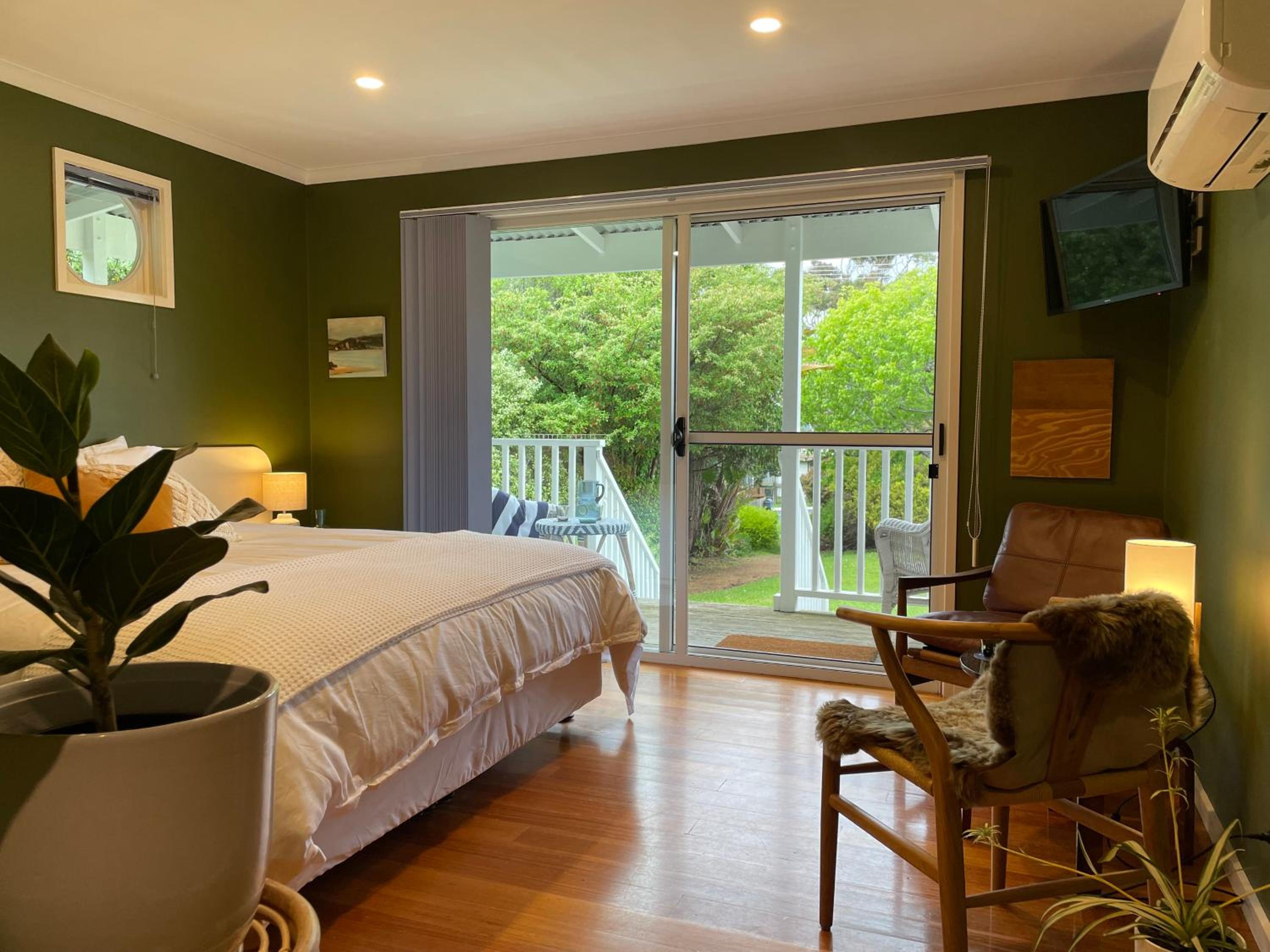 King Room with Garden View