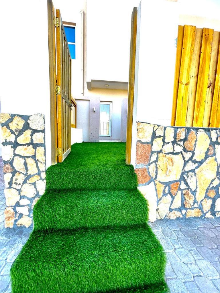 Villa with Private Pool - Photo 5