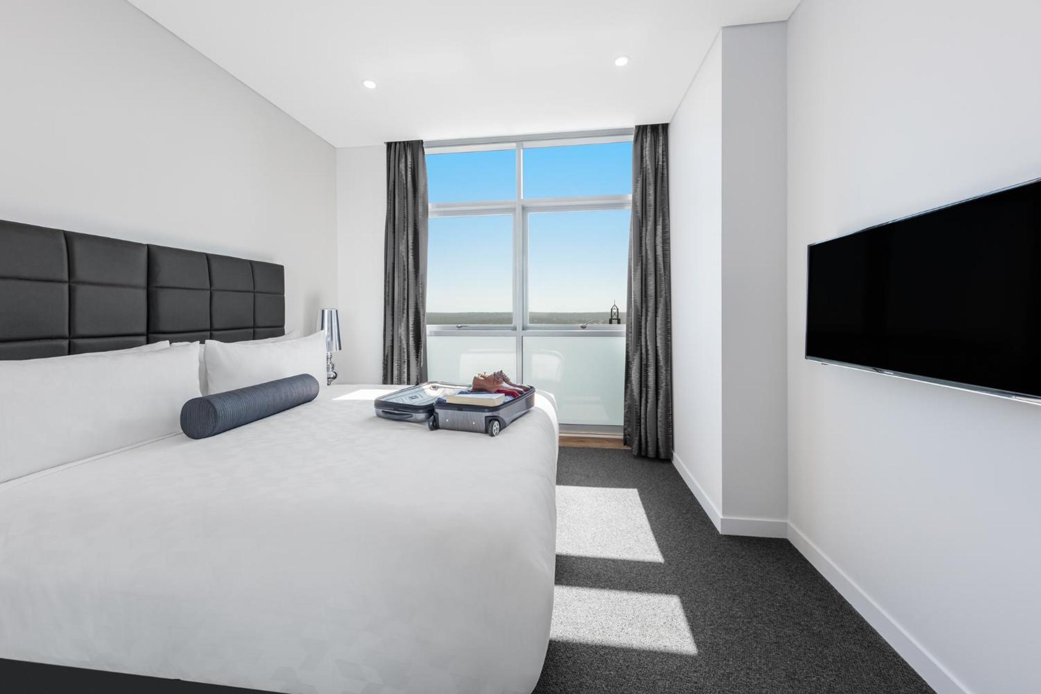 Three Bedroom Altitude Suite photo 2