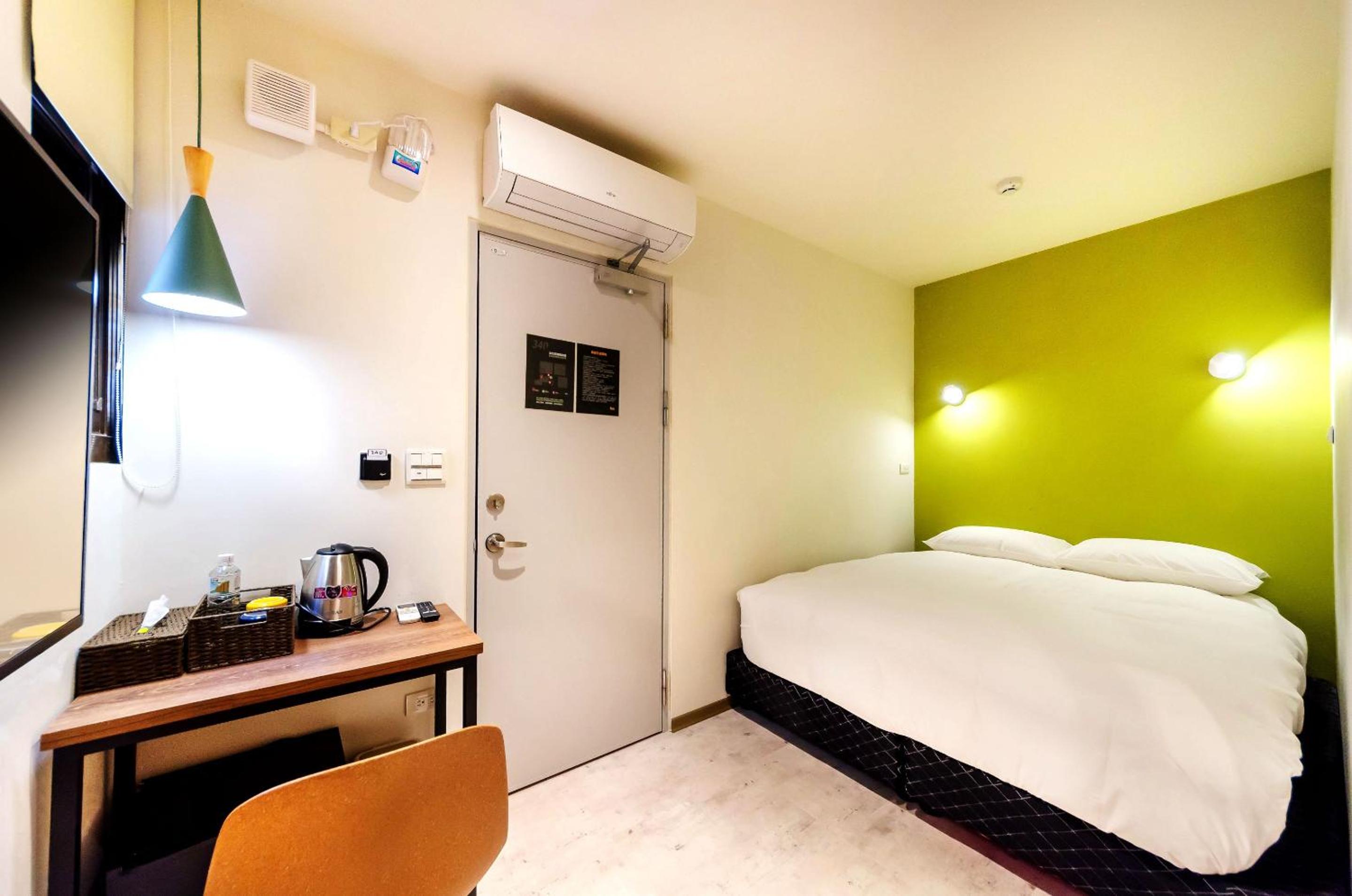 Small Double Room photo 3