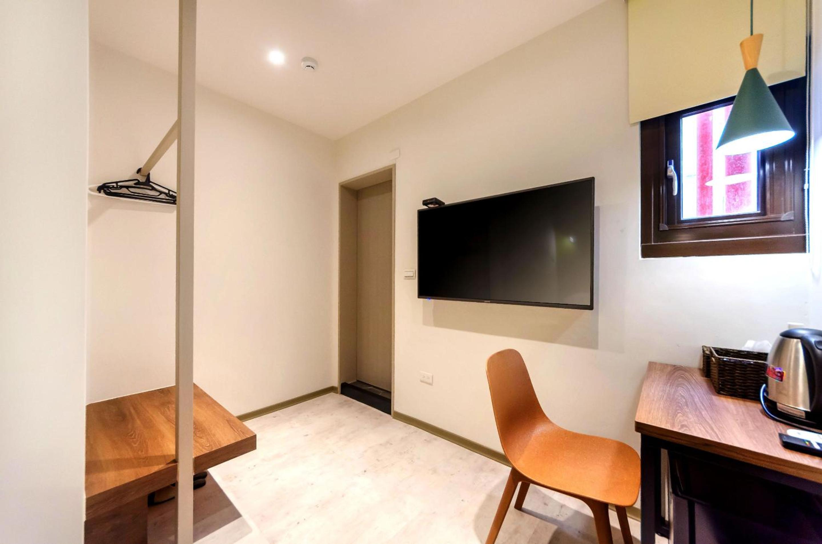 Small Double Room photo 2