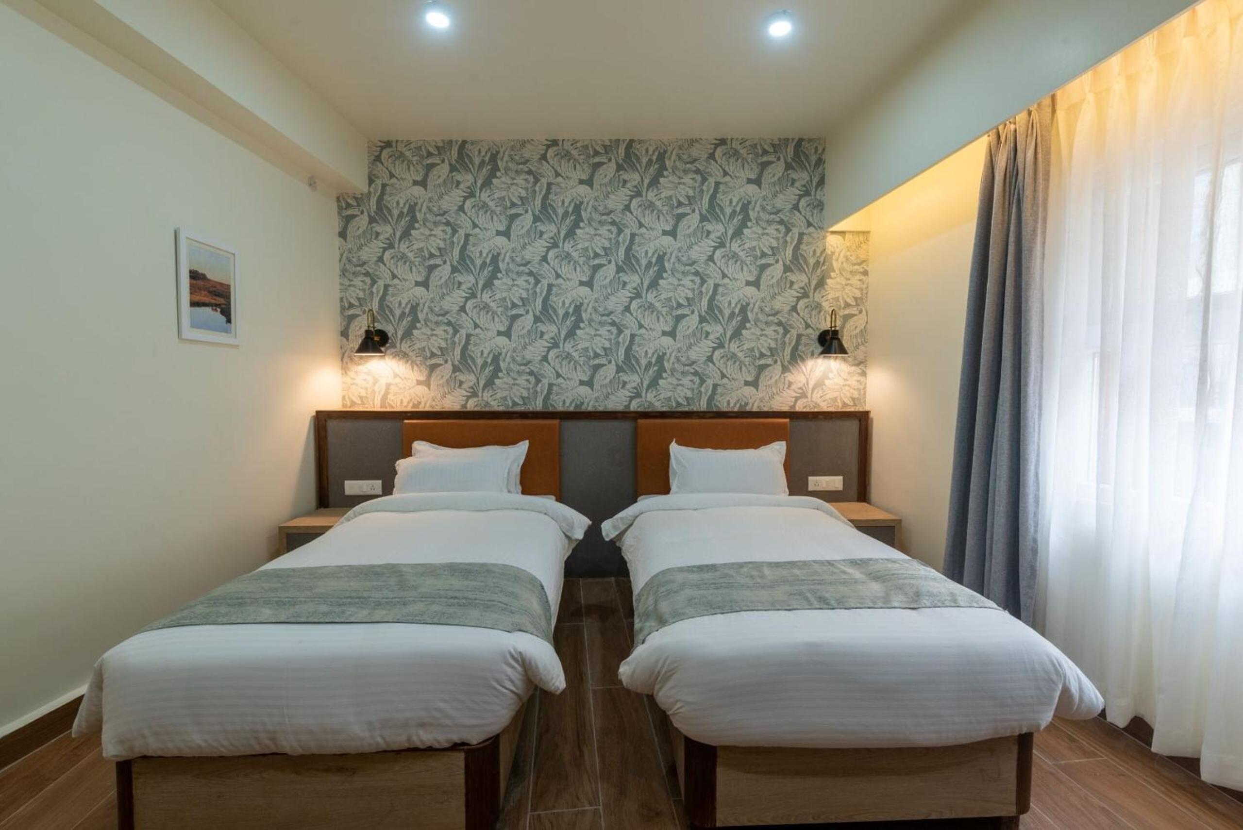Deluxe Double or Twin Room photo 2