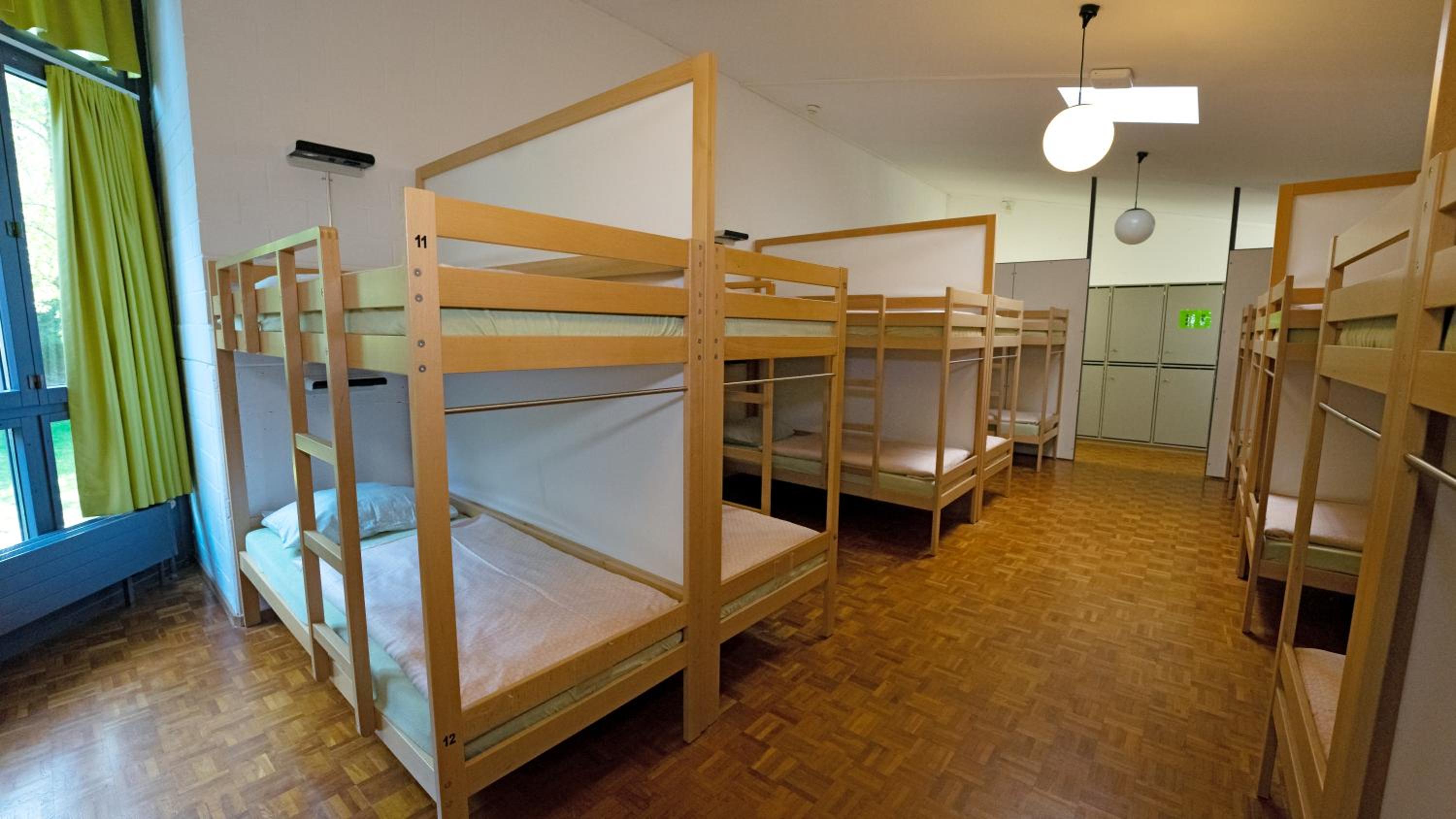 Bed in 20-Bed Male Dormitory Room photo 2