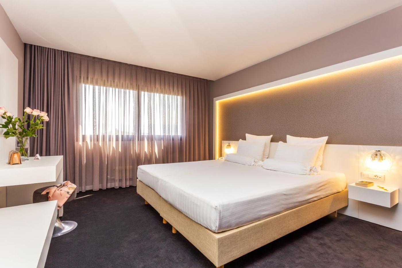 Junior Suite with Double Bed and Free Parking  - Photo 3