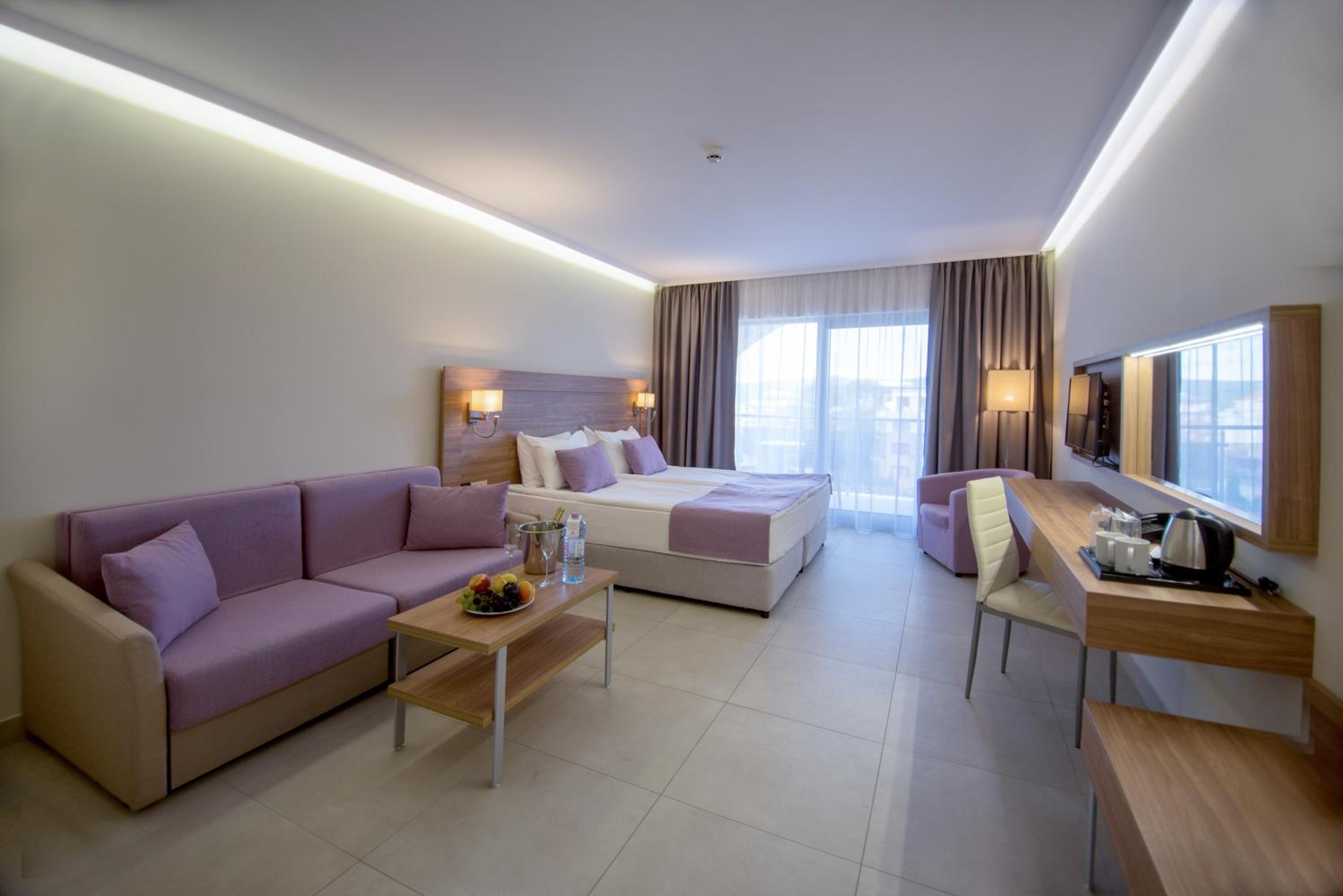 Superior Twin Room - Photo 1