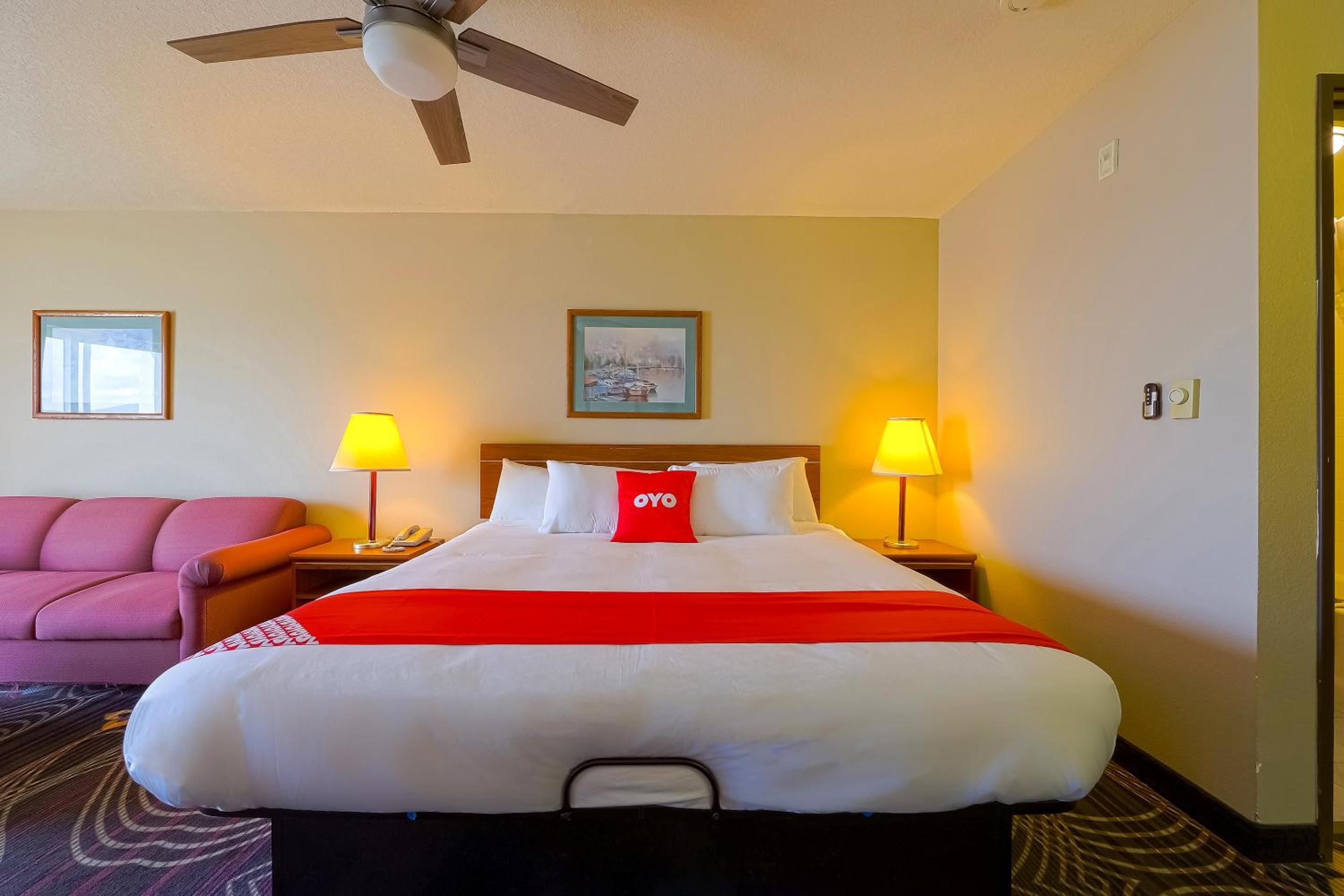 King Suite with Balcony - Ocean View - Photo 7