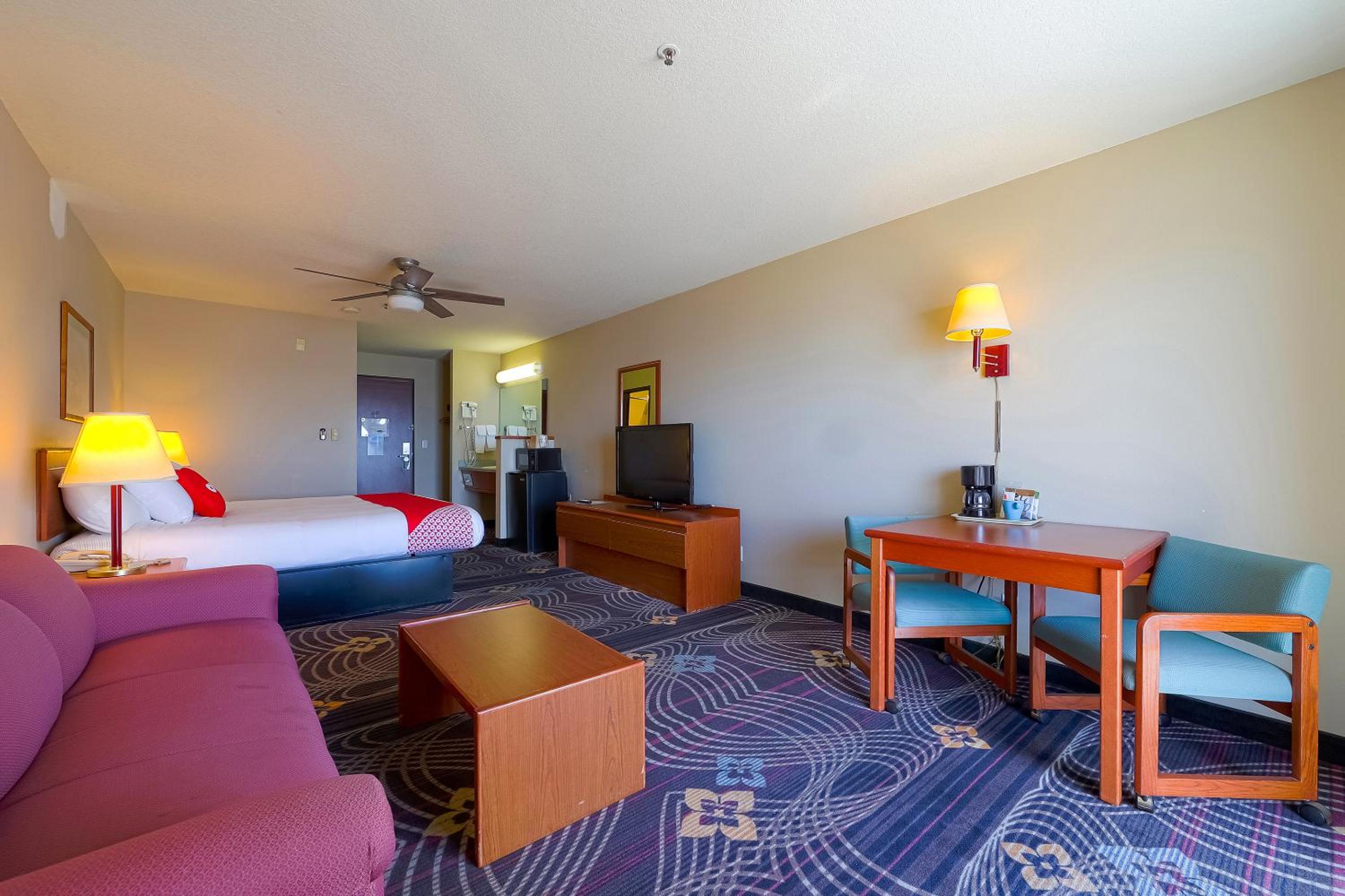 King Suite with Balcony - Ocean View - Photo 8
