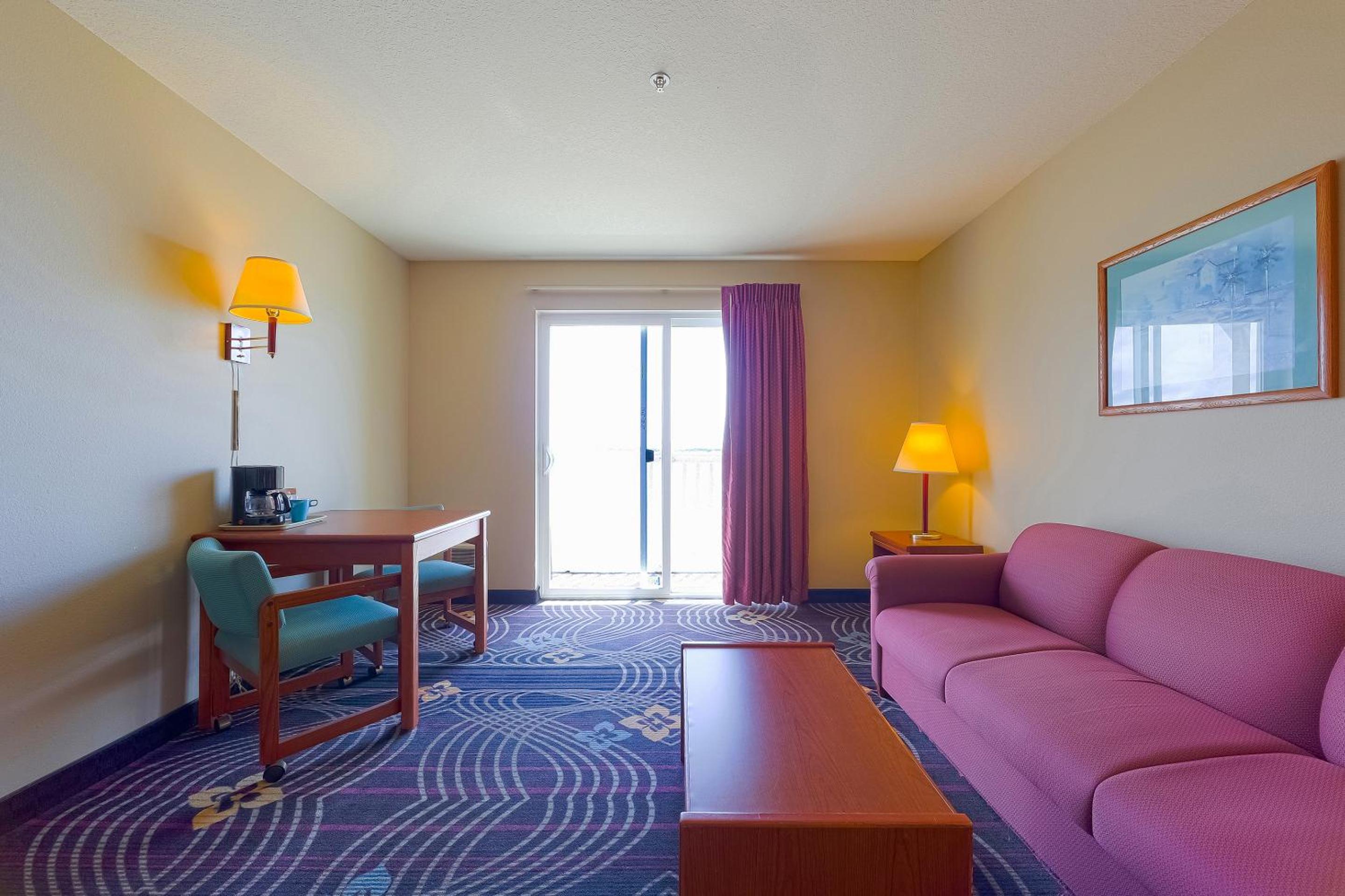 King Suite with Balcony - Ocean View - Photo 3