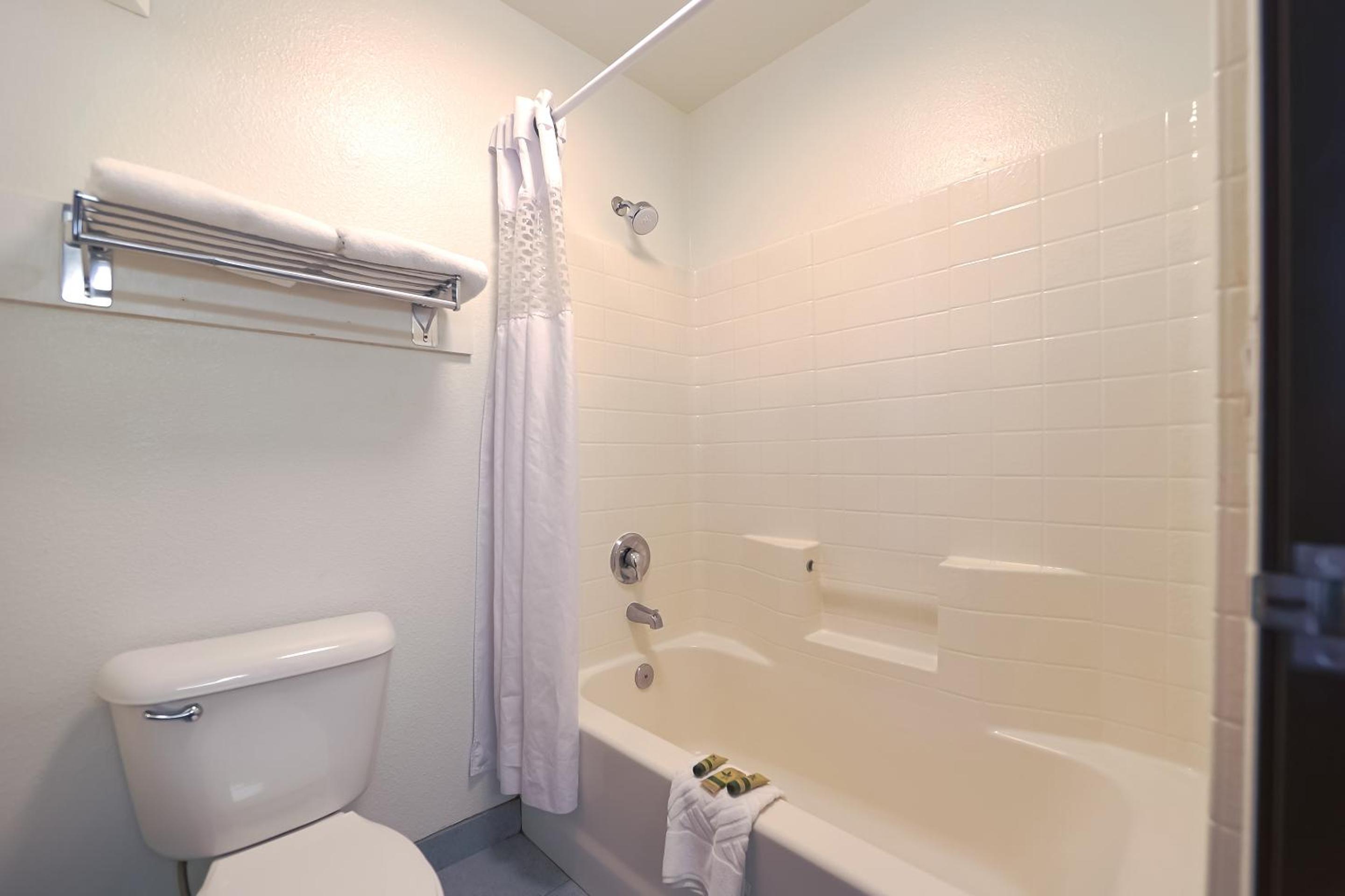 King Room - Bay View - Photo 11