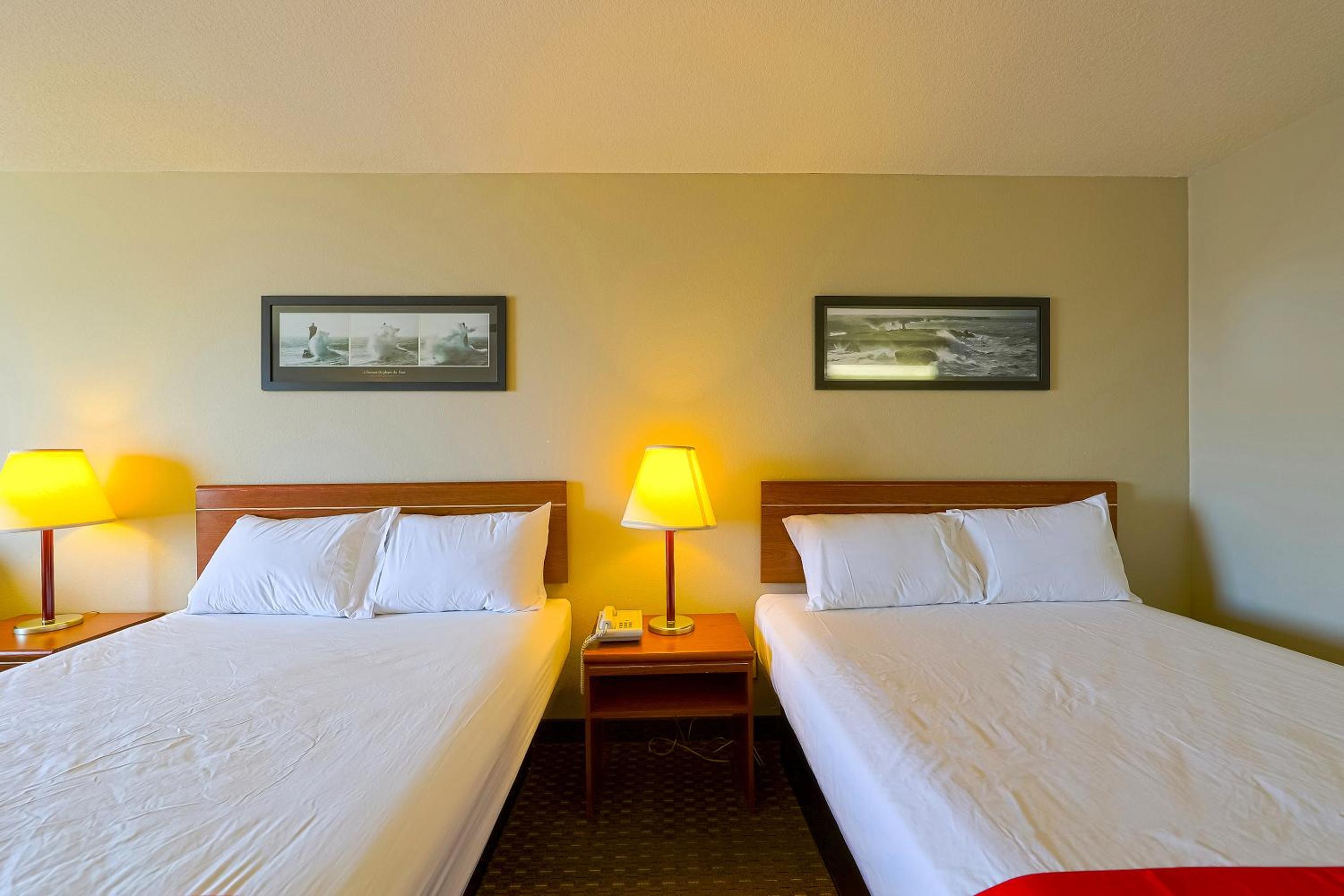 Double Queen Room - Bay view - Photo 2