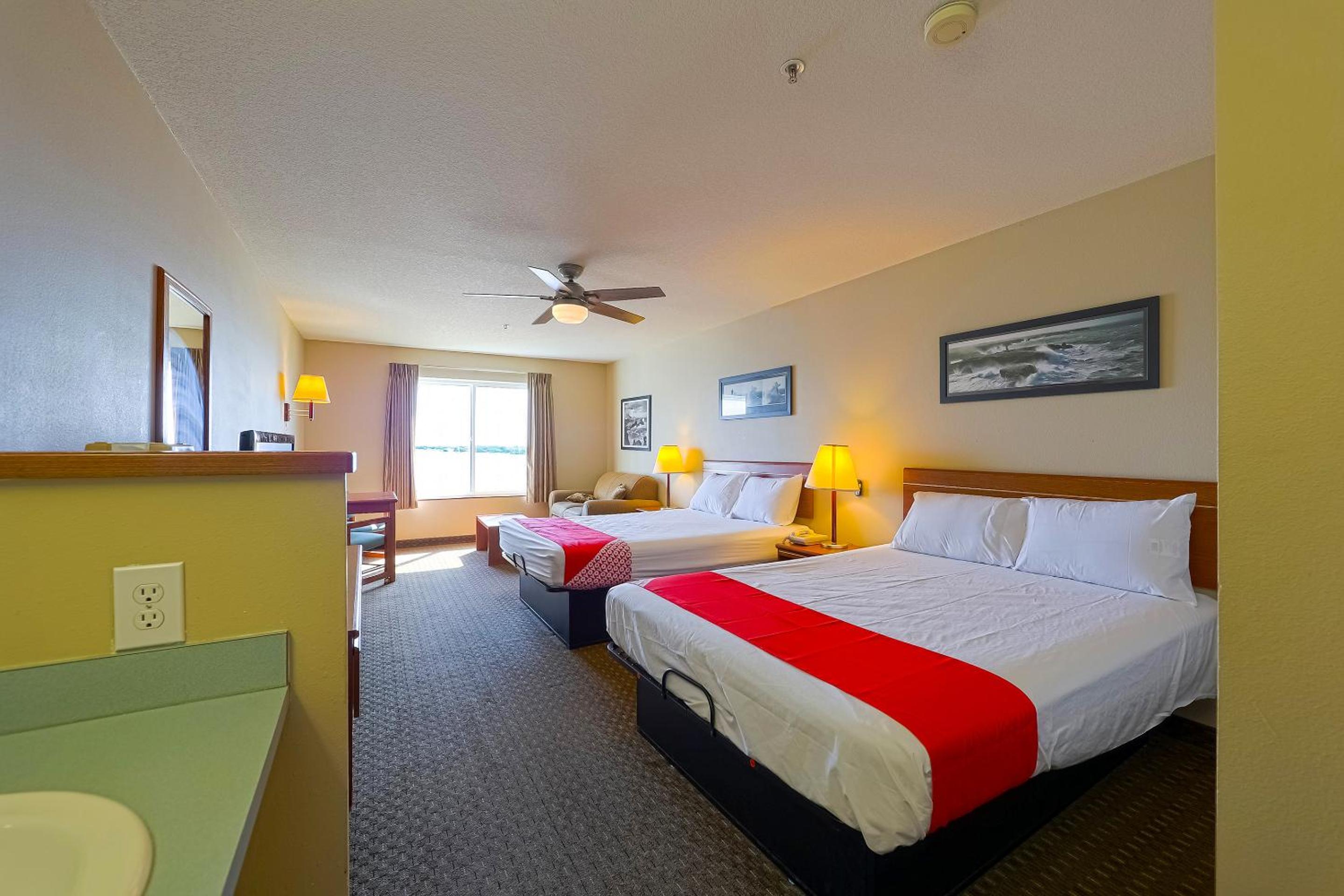 Double Queen Room - Bay view - Photo 14