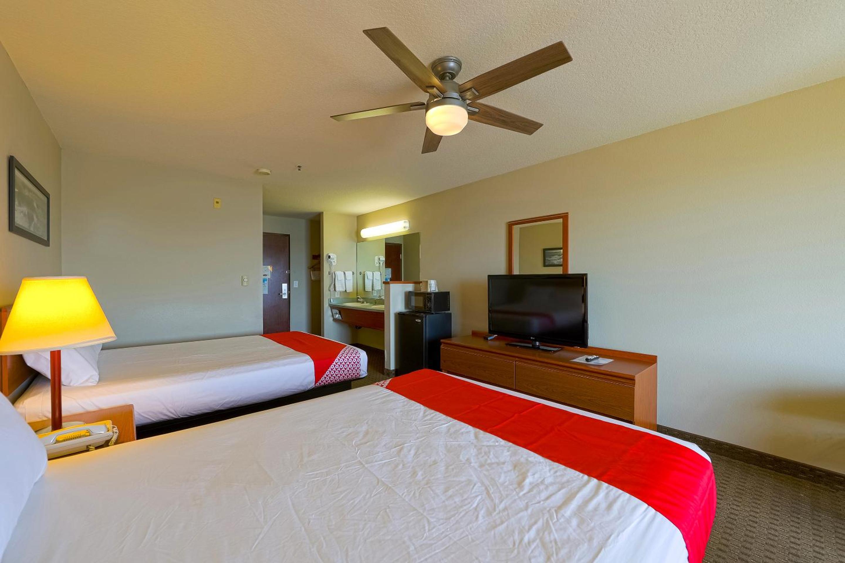 Double Queen Room - Bay view - Photo 4