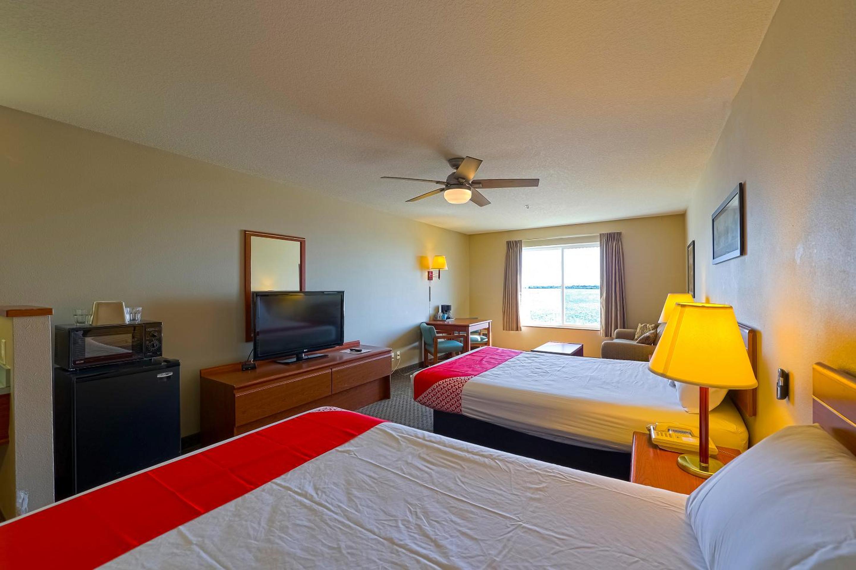 Double Queen Room - Bay view - Photo 8