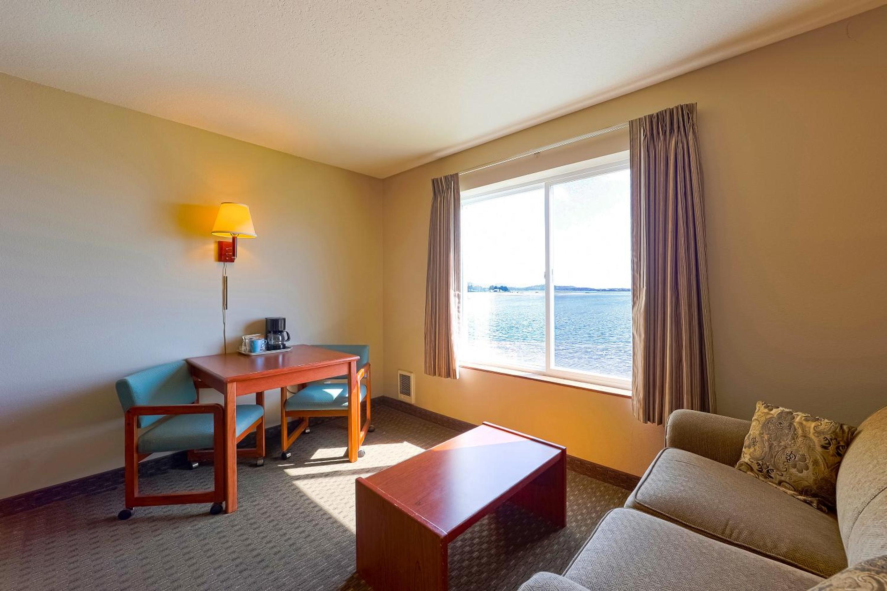 Double Queen Room - Bay view - Photo 7