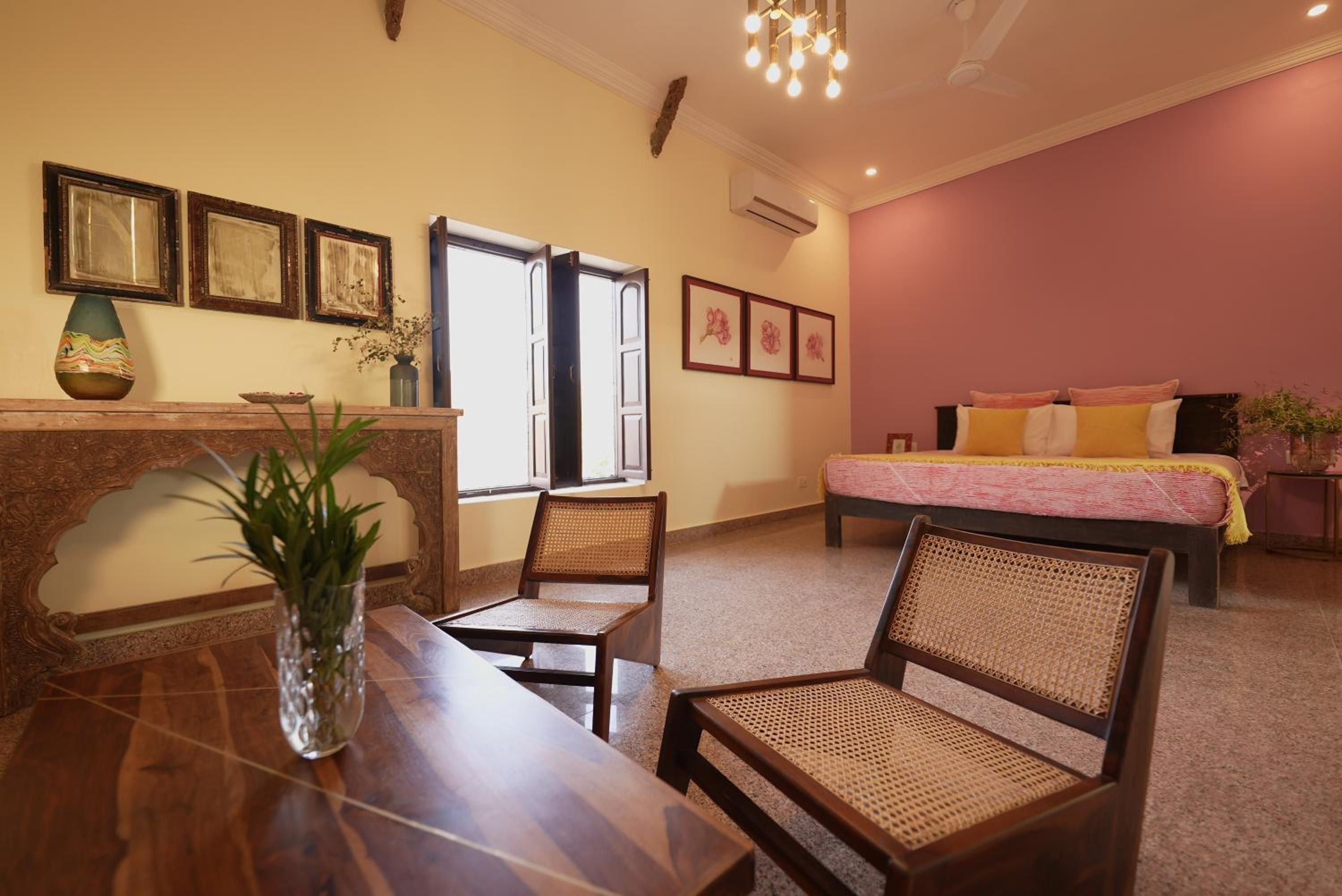Family Room with Private Bathroom photo 1