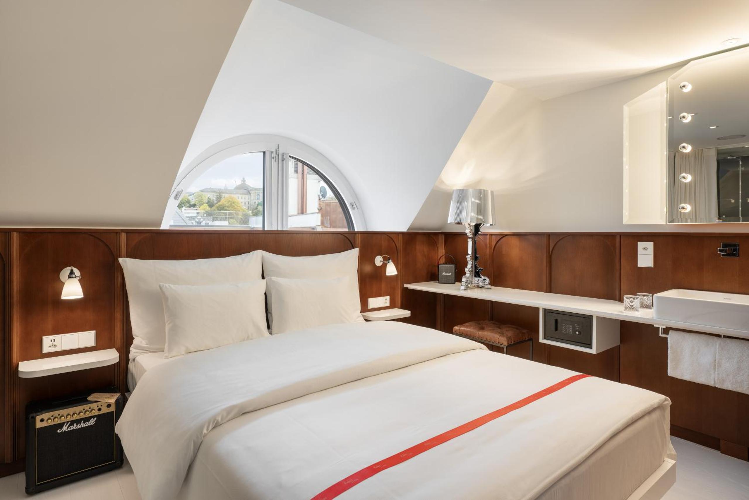 Nest Room